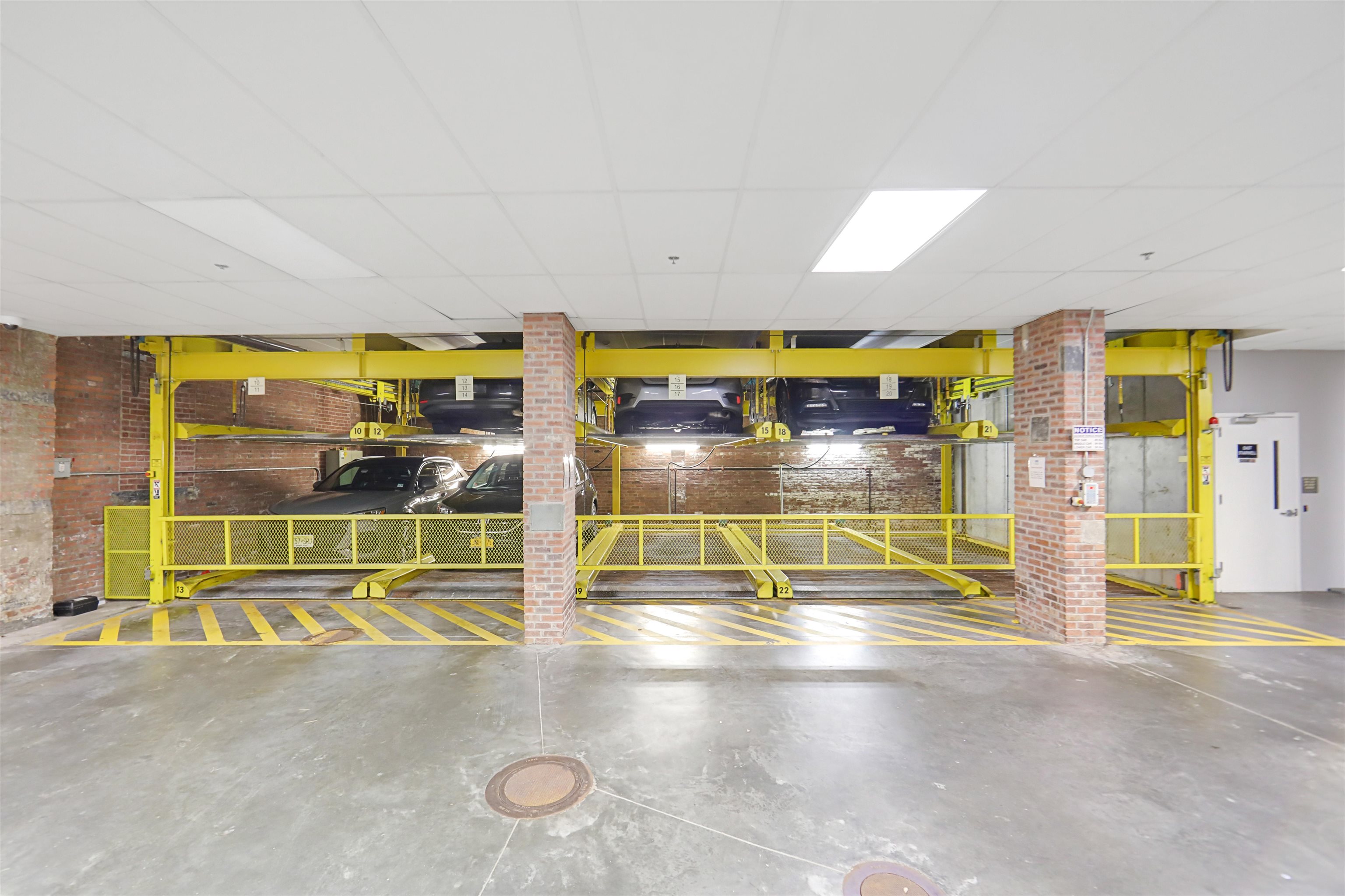 650 MONTGOMERY ST Unit: 403