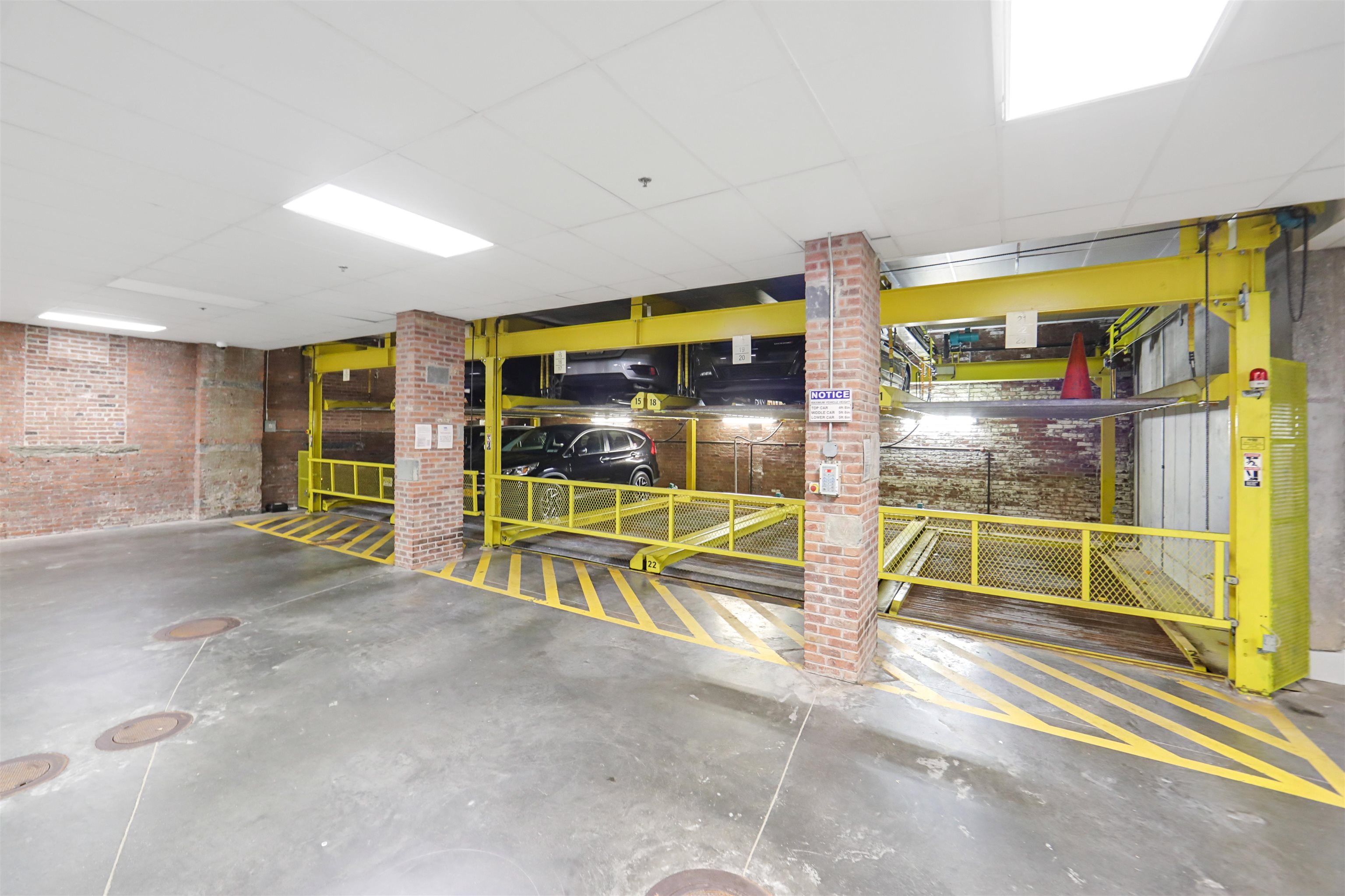 650 MONTGOMERY ST Unit: 403