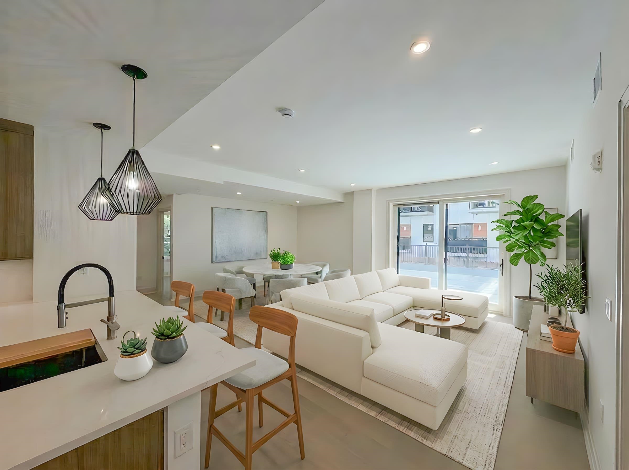 921 MADISON ST Unit: 505