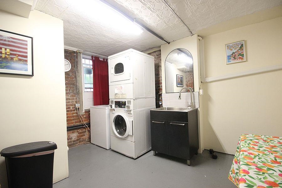 526 ADAMS ST Unit: 1N