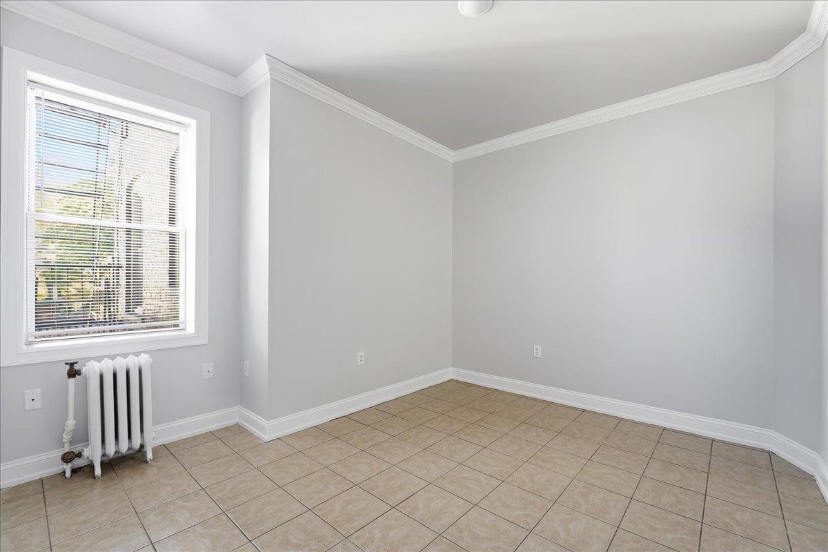 3-5 POTTER PL Unit: 5B