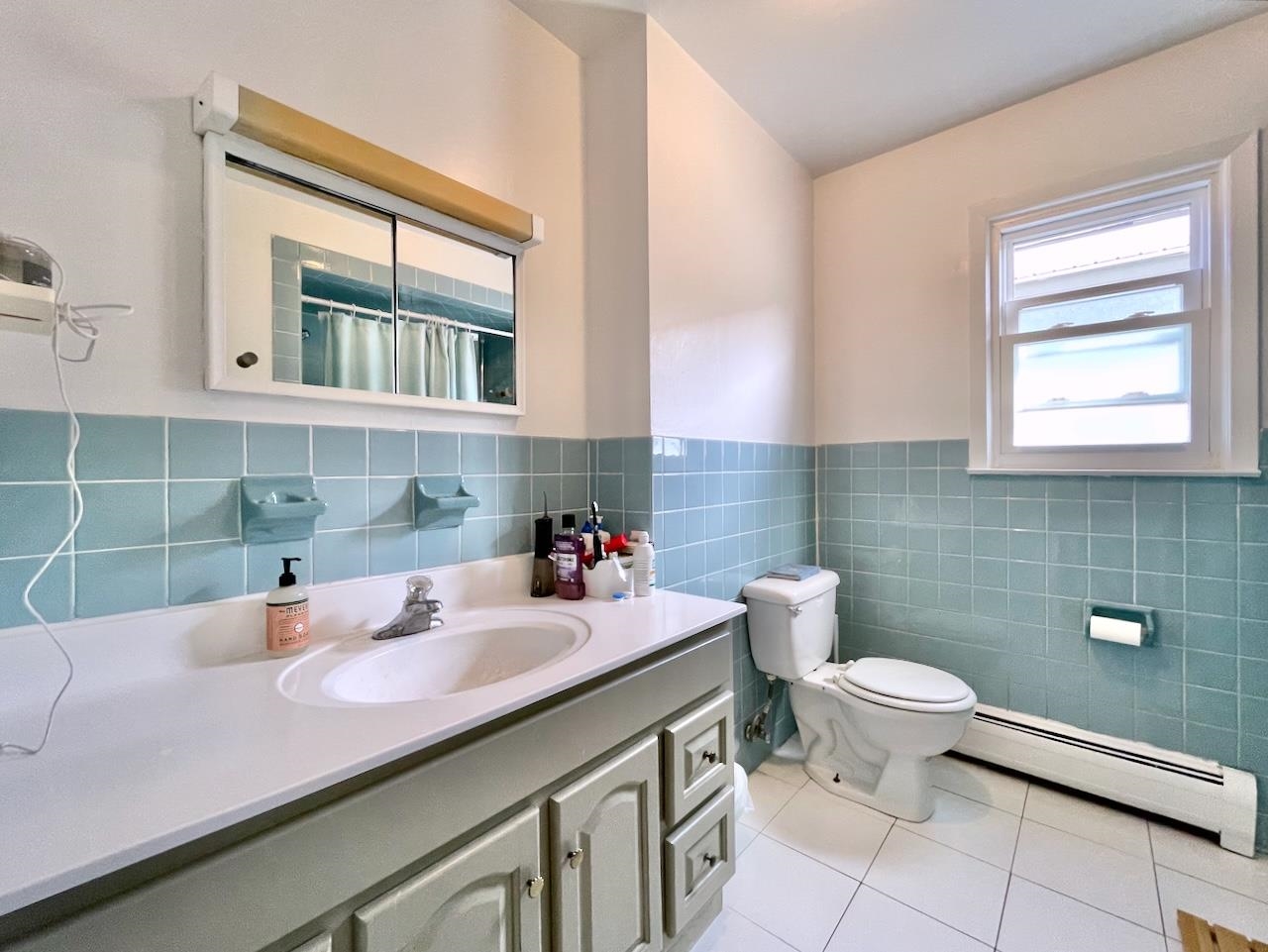 431 MANILA AVE Unit: 3