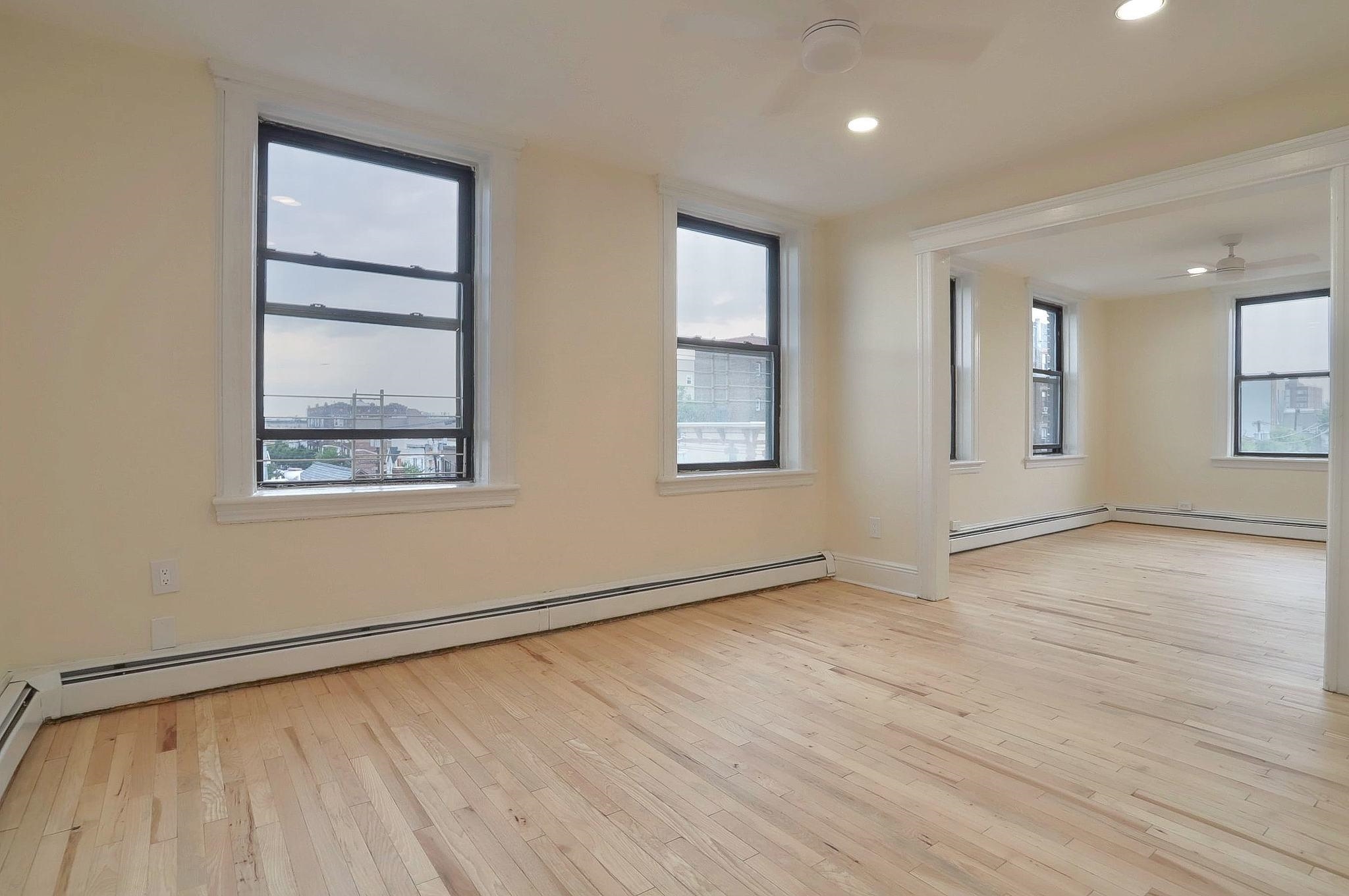 327 8TH ST Unit: 7