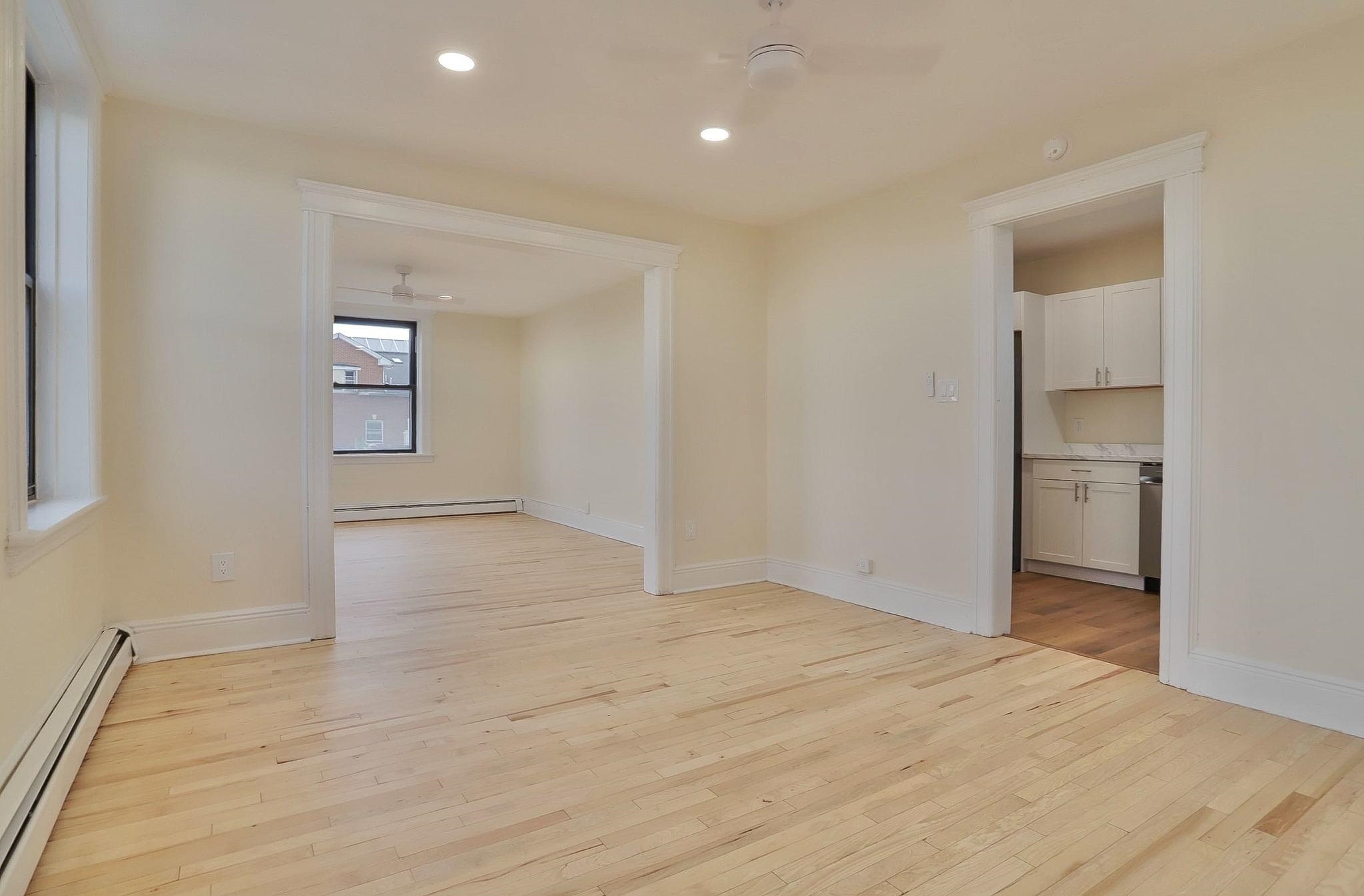 327 8TH ST Unit: 7