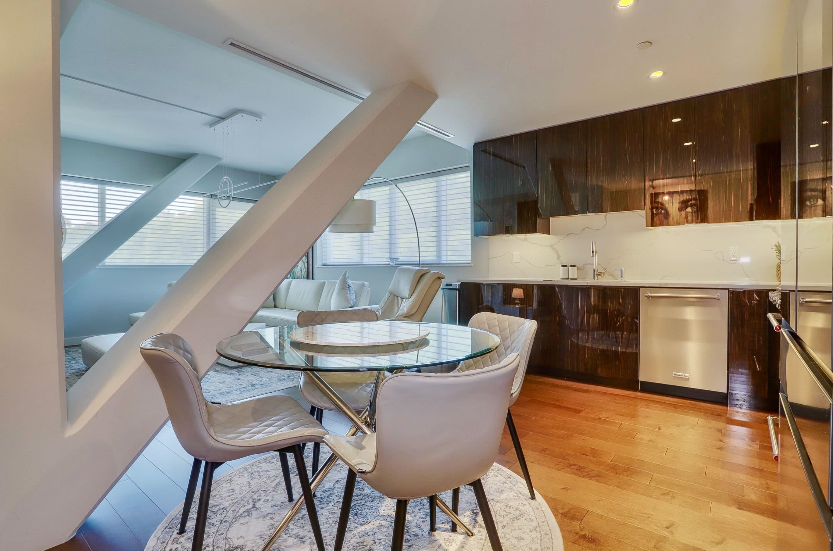 800 AVENUE AT PORT IMPERIAL Unit: 425