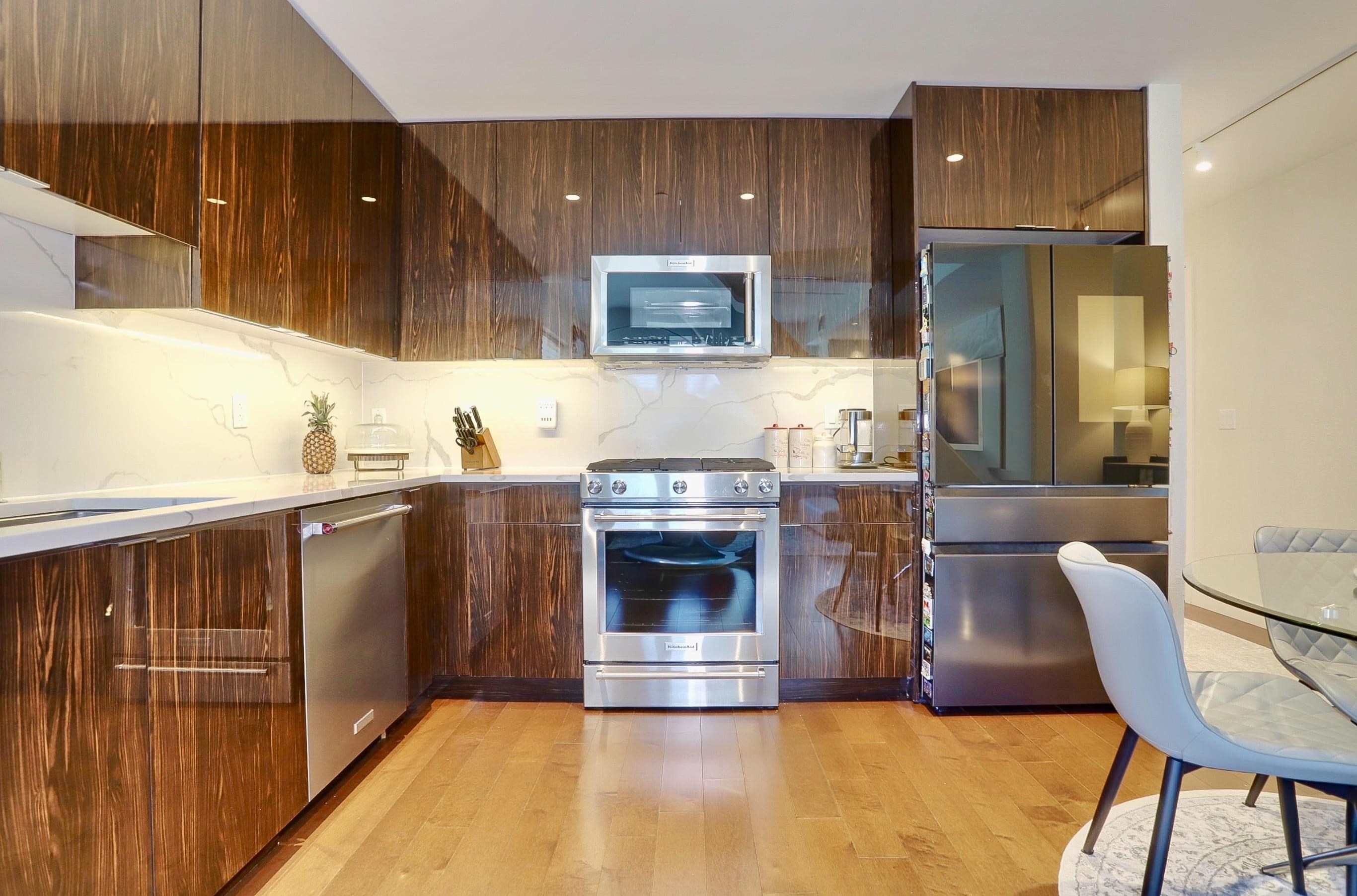 800 AVENUE AT PORT IMPERIAL Unit: 425