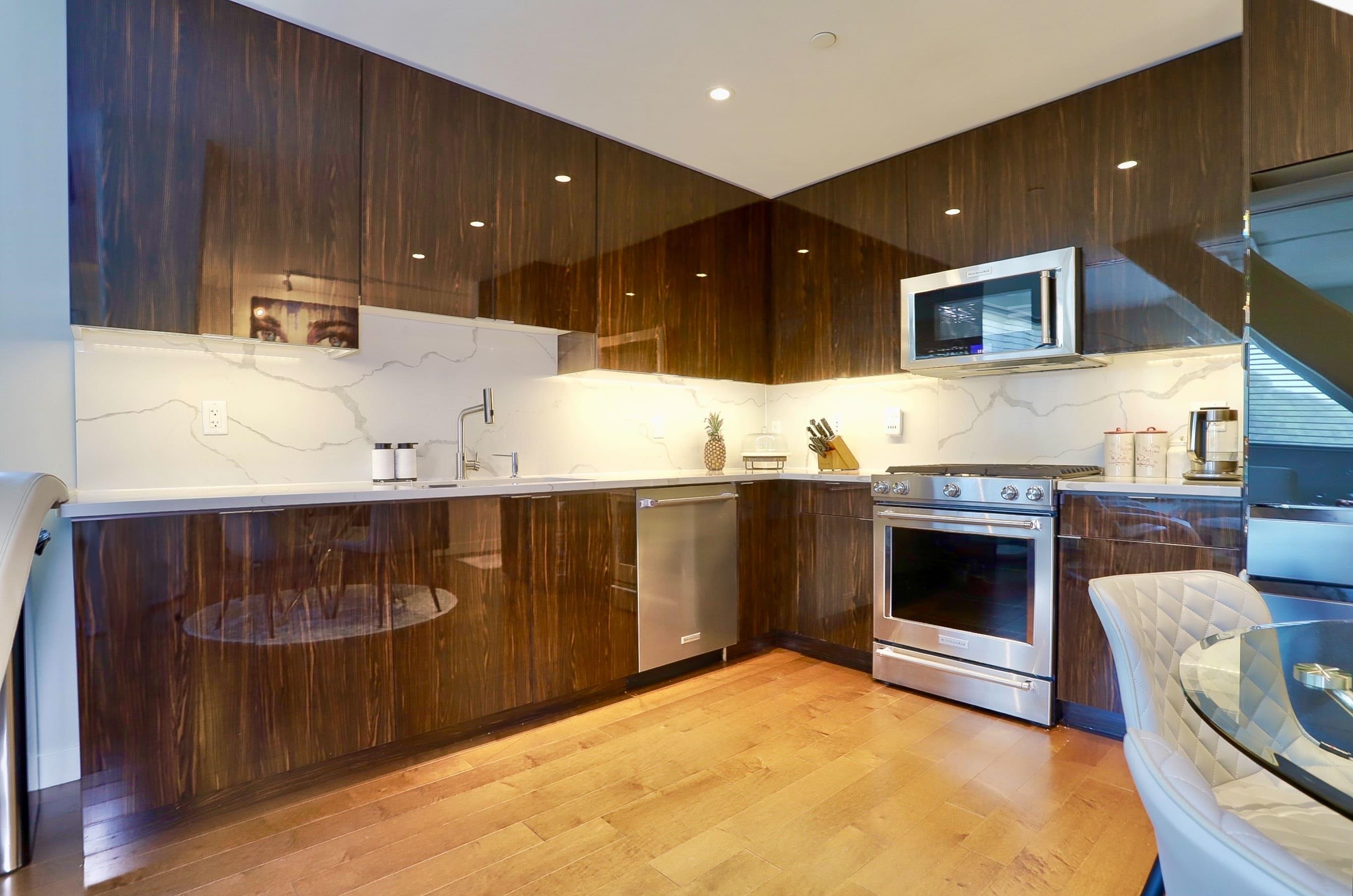 800 AVENUE AT PORT IMPERIAL Unit: 425