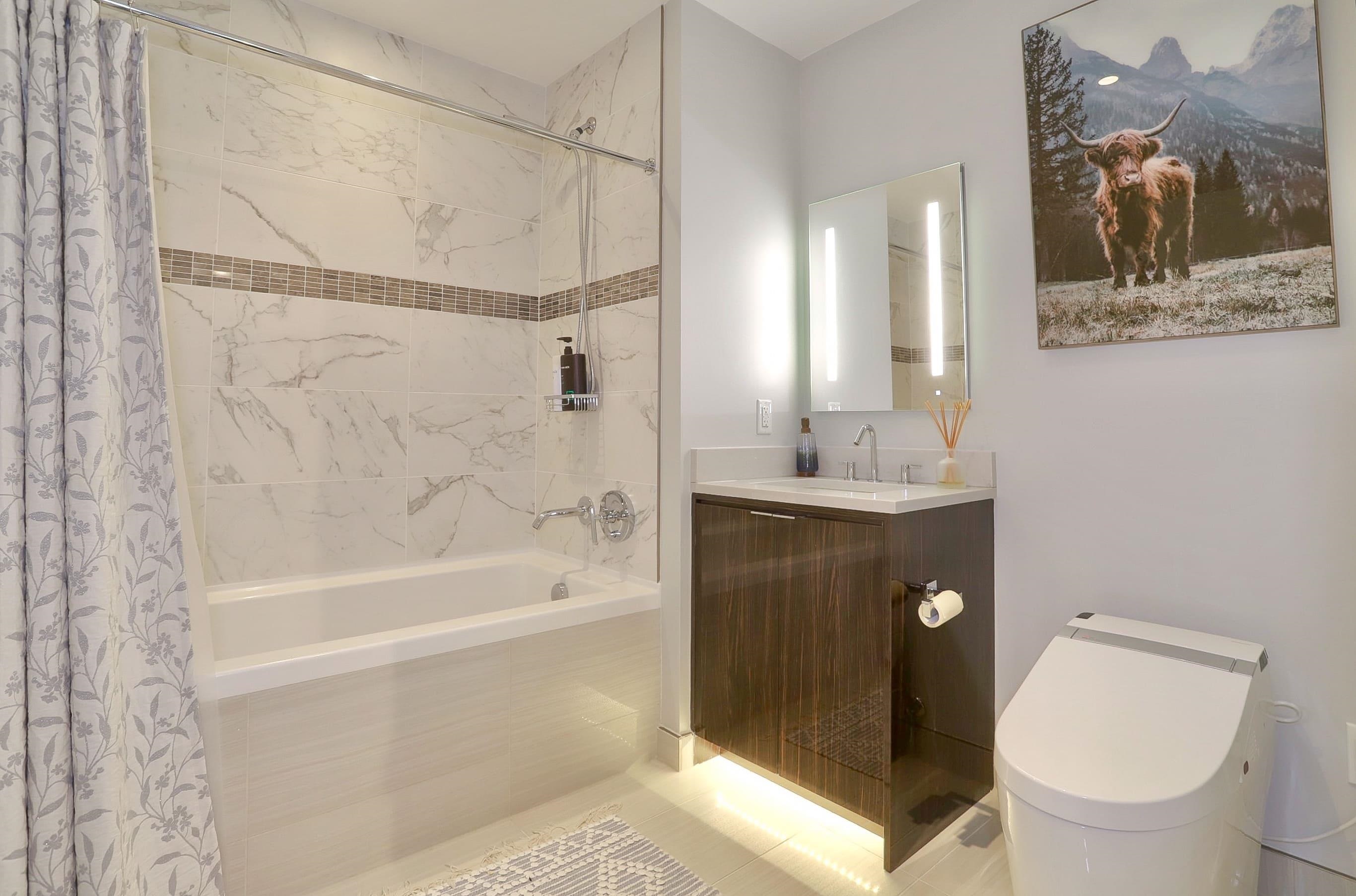 800 AVENUE AT PORT IMPERIAL Unit: 425