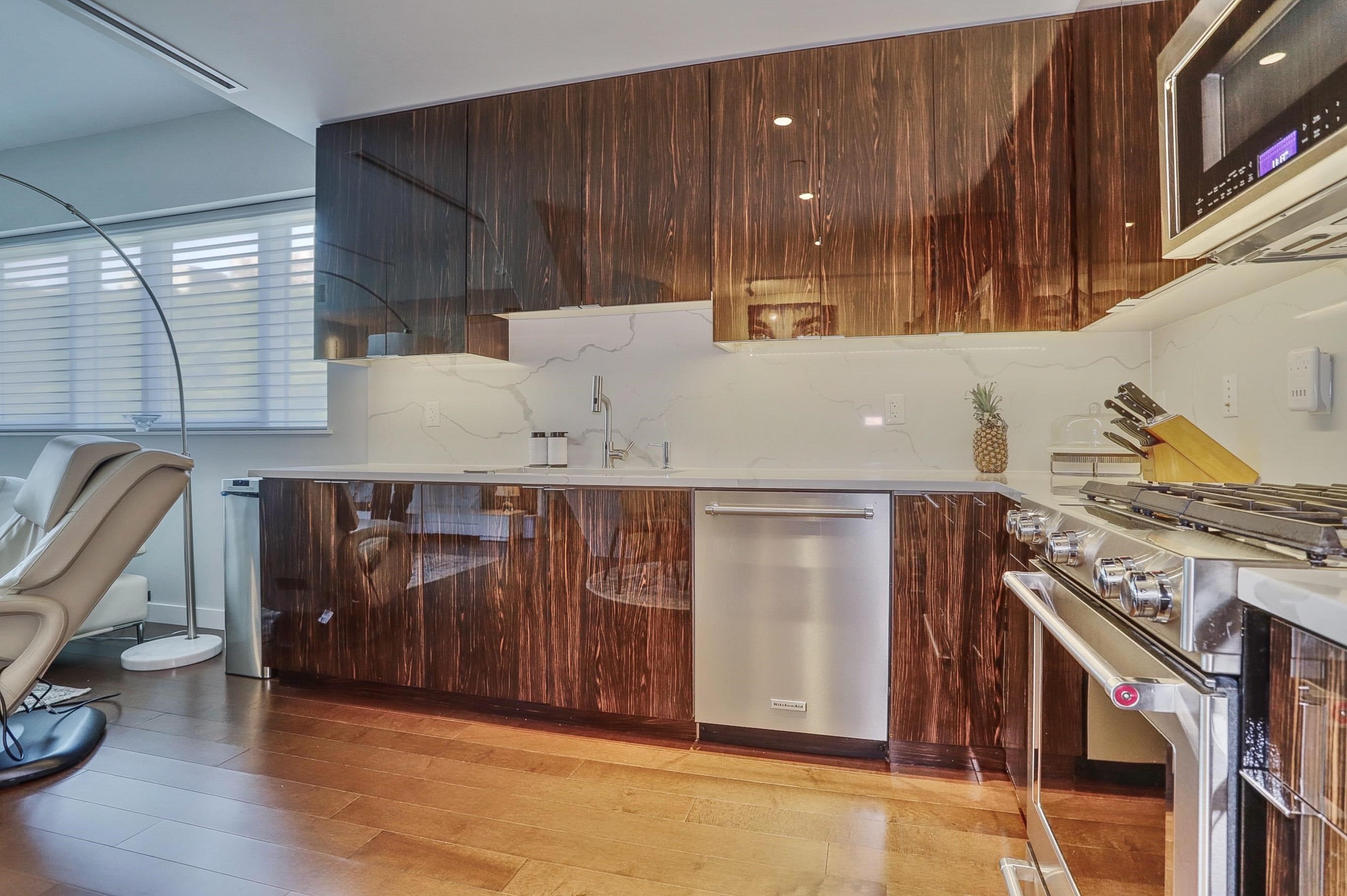 800 AVENUE AT PORT IMPERIAL Unit: 425