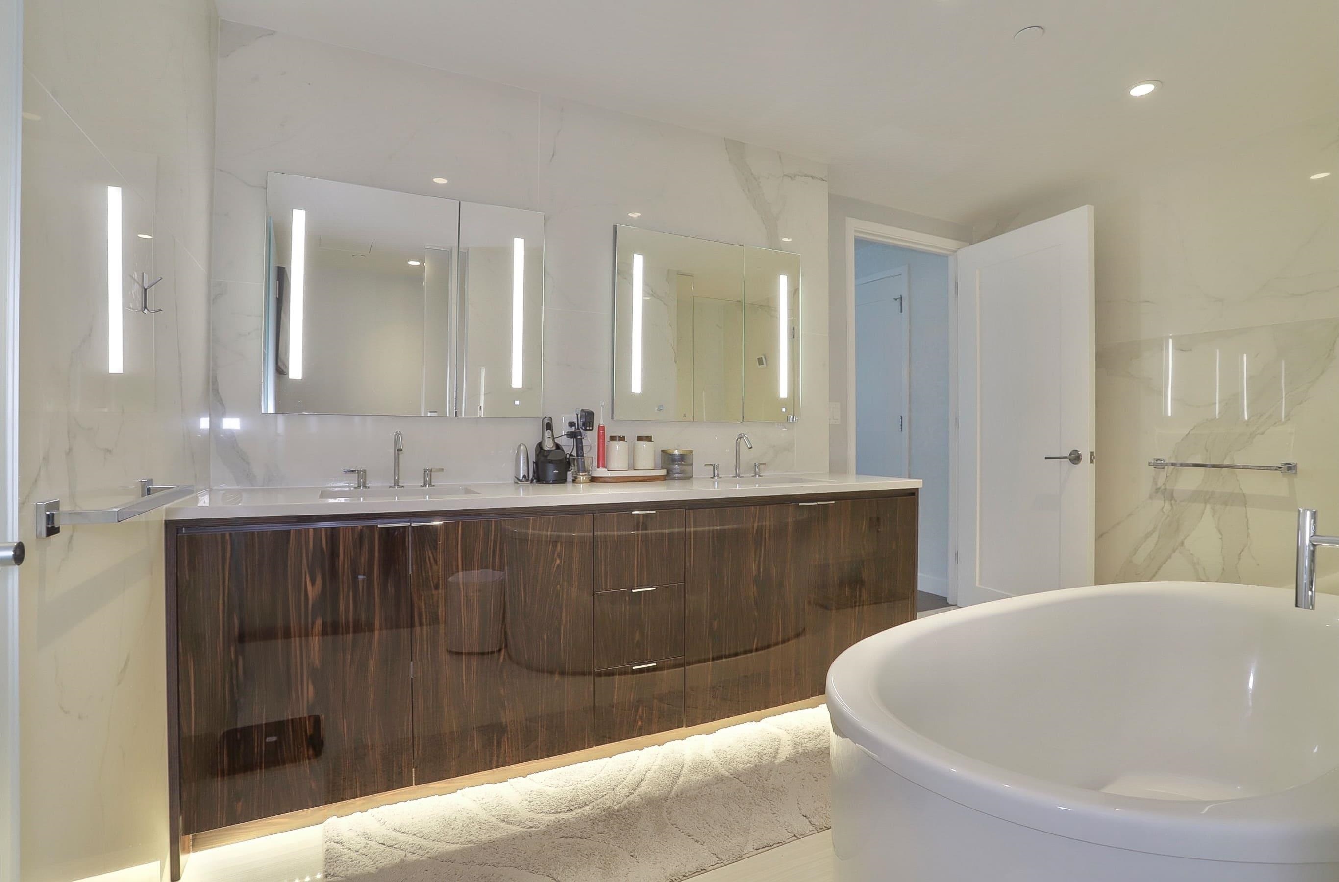 800 AVENUE AT PORT IMPERIAL Unit: 425