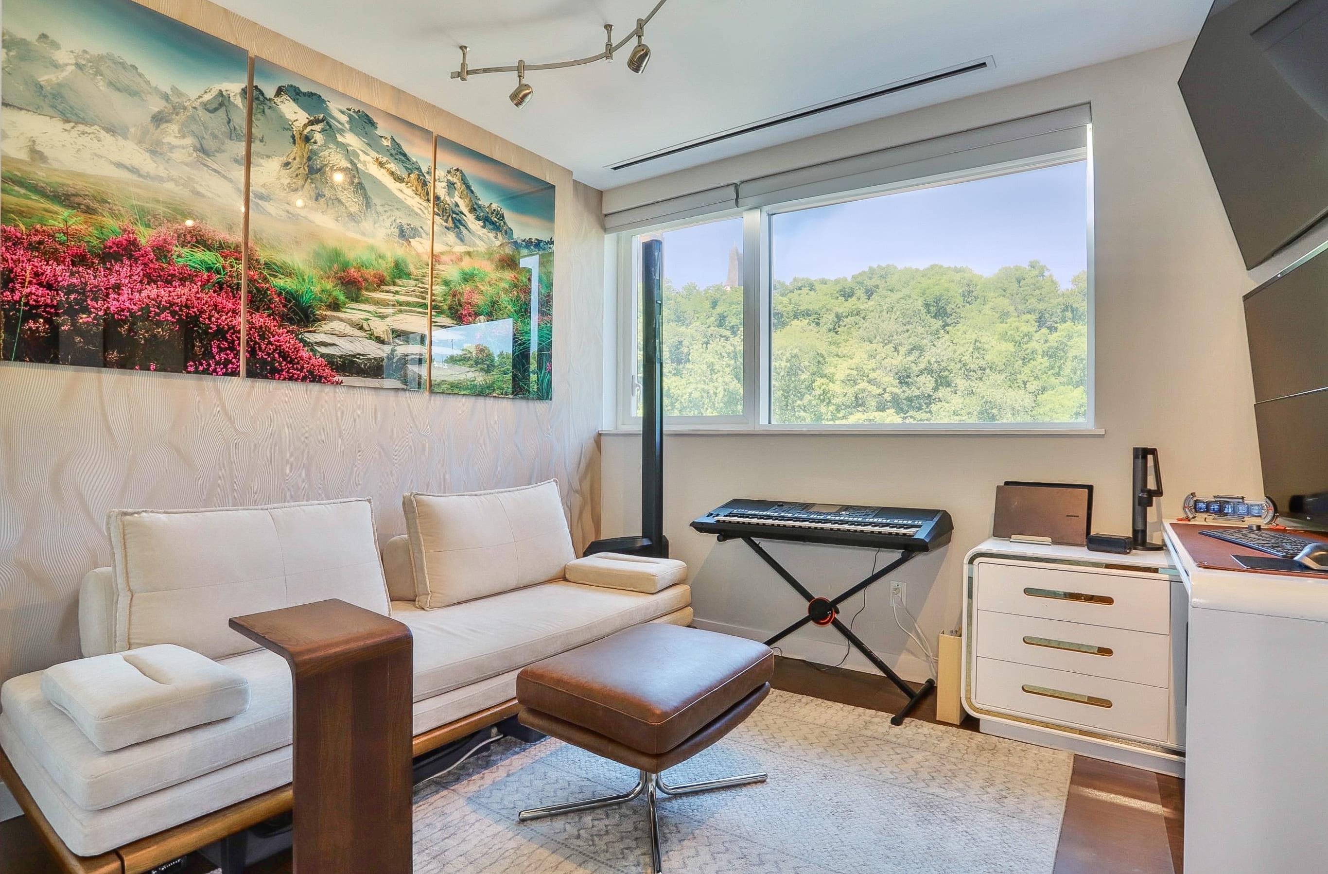 800 AVENUE AT PORT IMPERIAL Unit: 425
