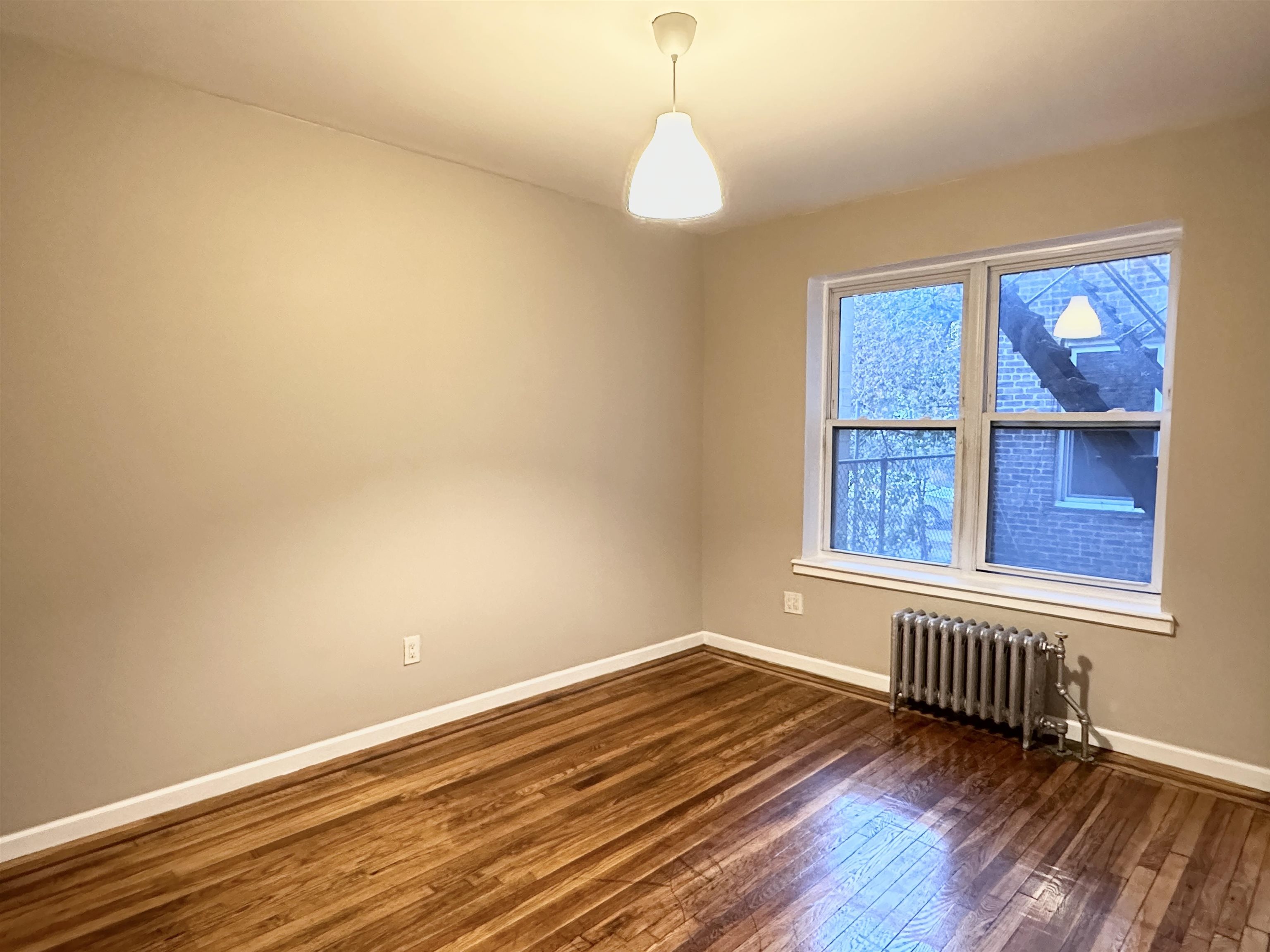 160 VROOM ST Unit: 6