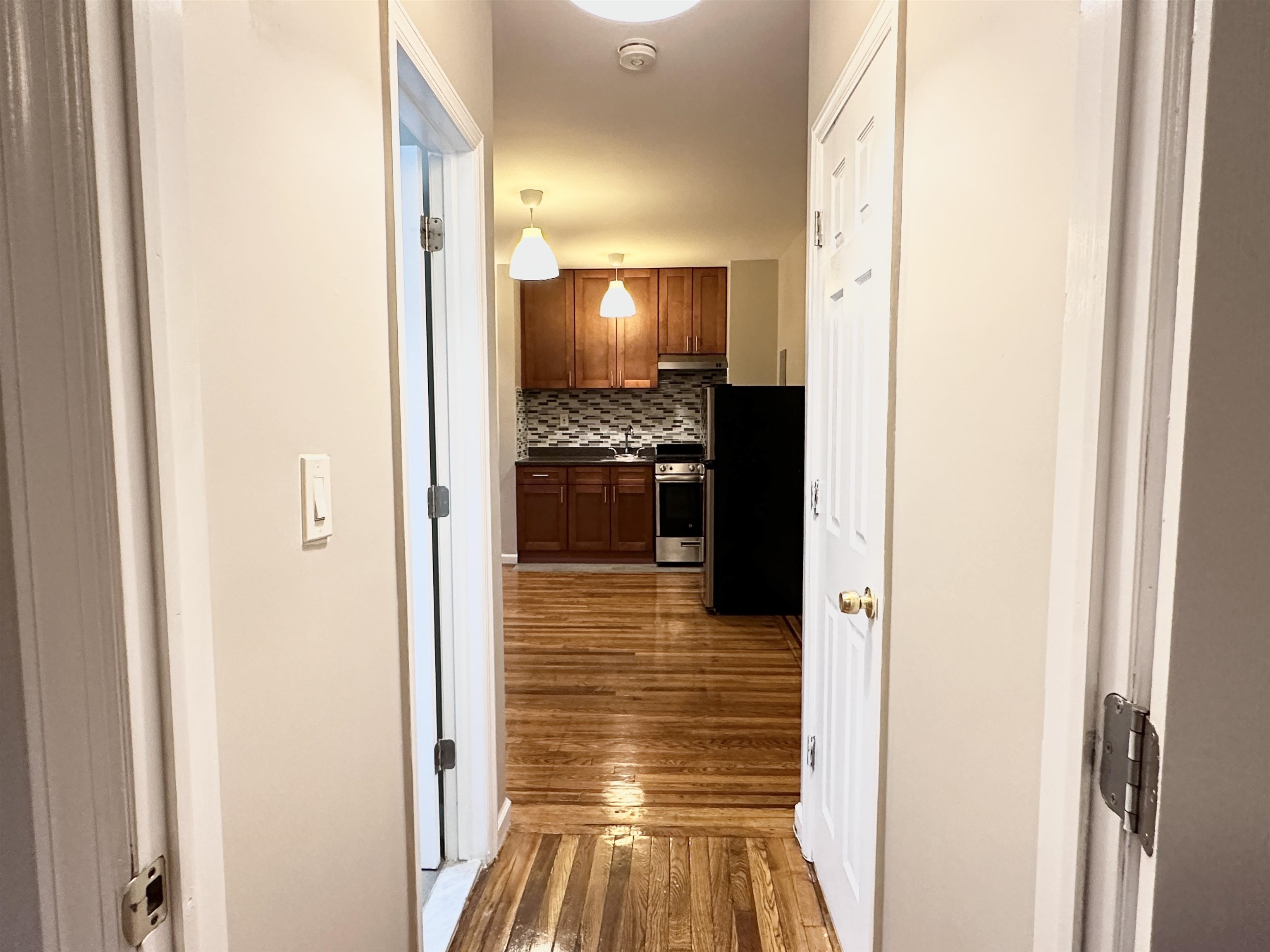 160 VROOM ST Unit: 6