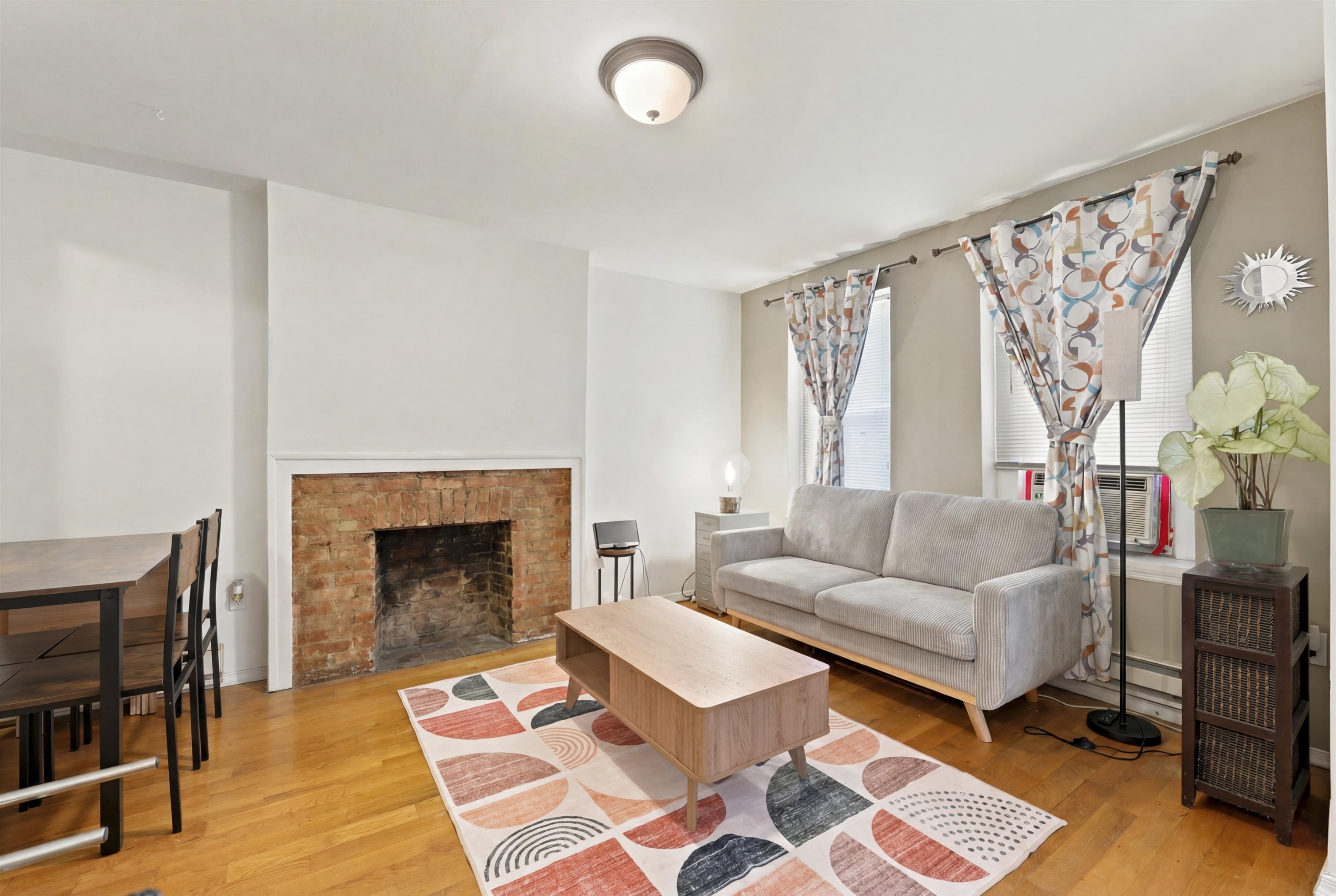 33 PARK ST