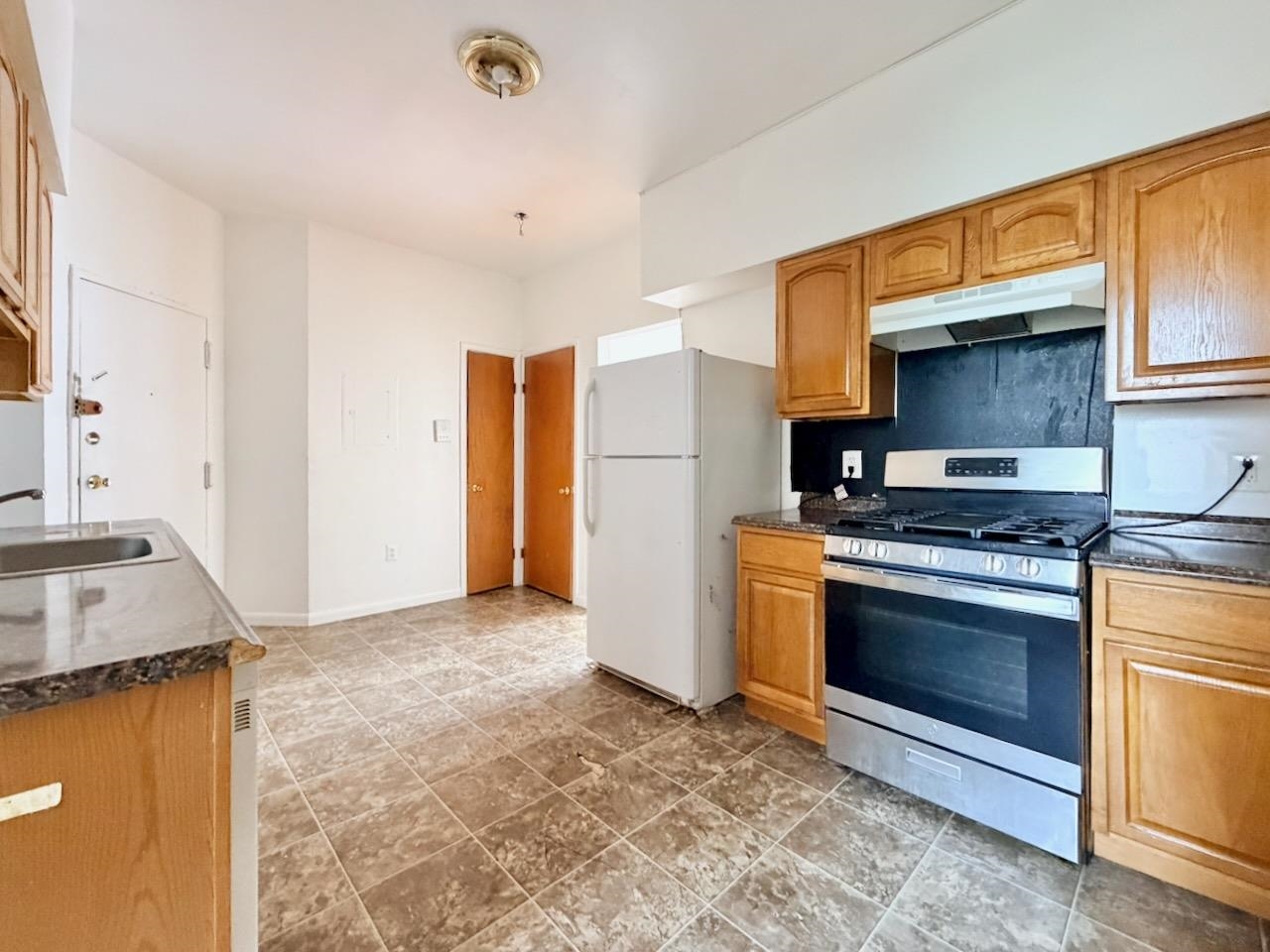 192 CLINTON AVE Unit: 3H