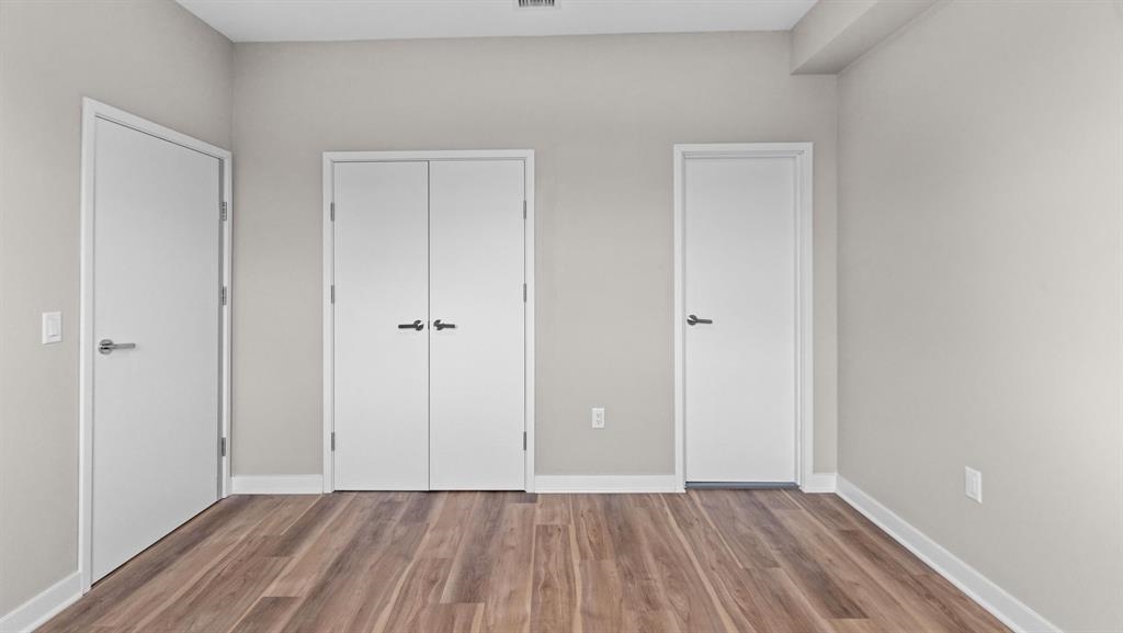 475 COMMUNIPAW AVE Unit: 209