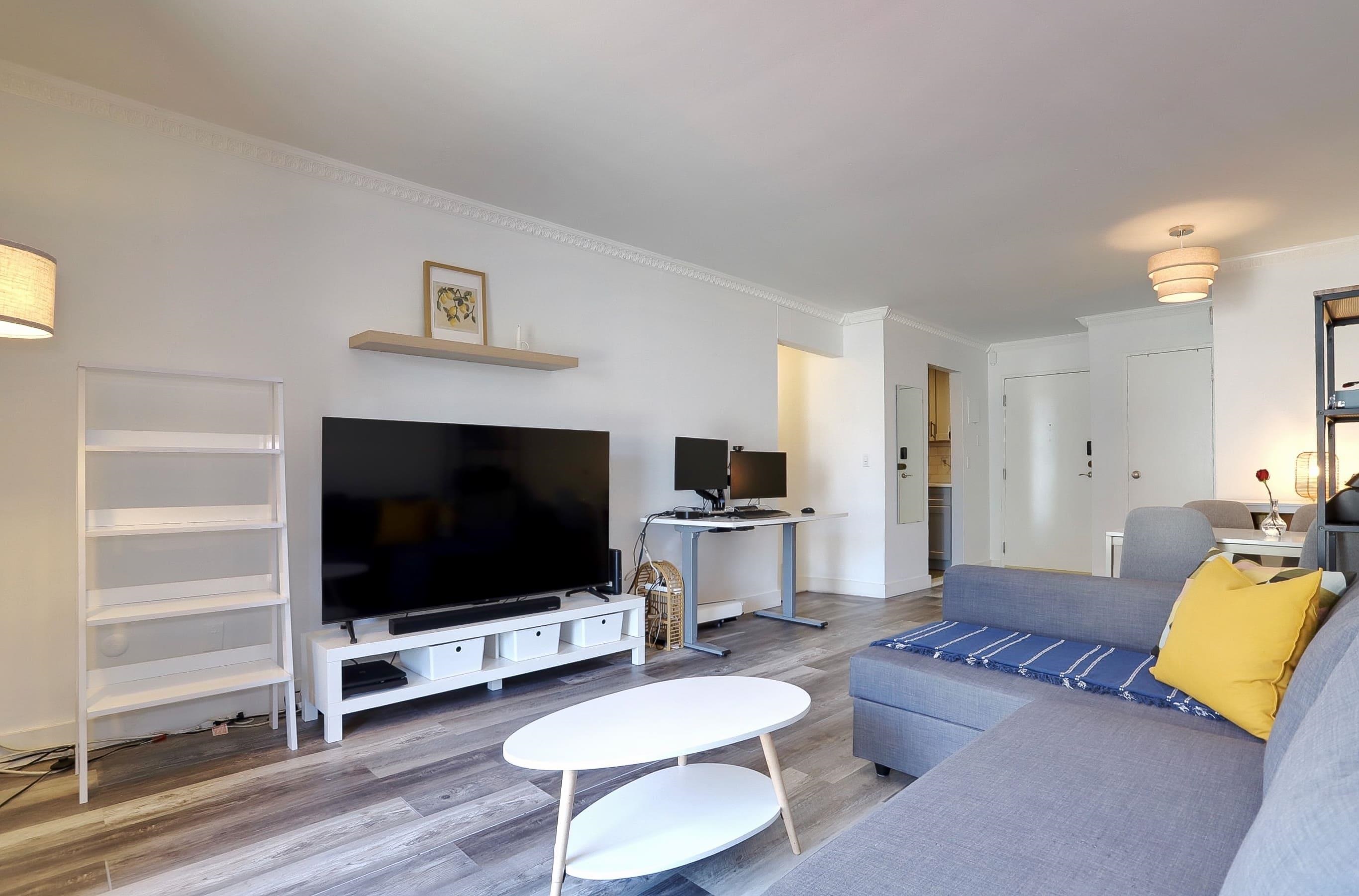 7117 PARK AVE Unit: B5