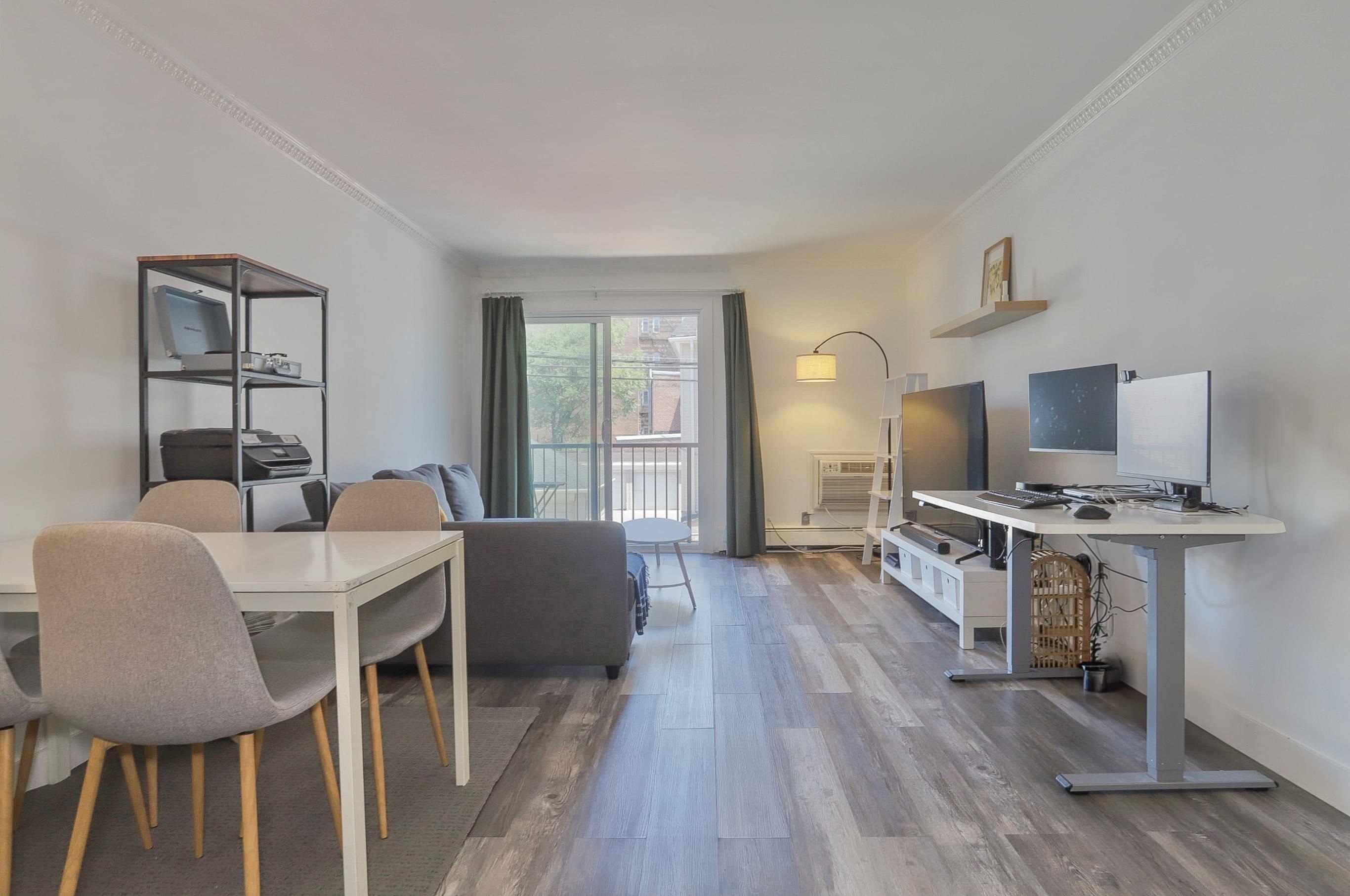 7117 PARK AVE Unit: B5
