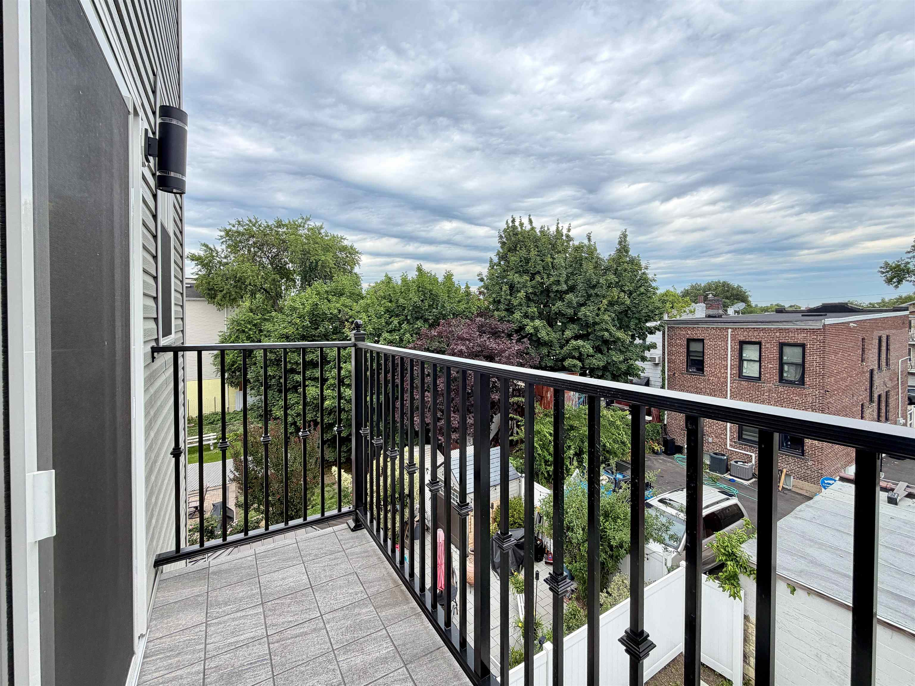 362 VIRGINIA AVE Unit: 2