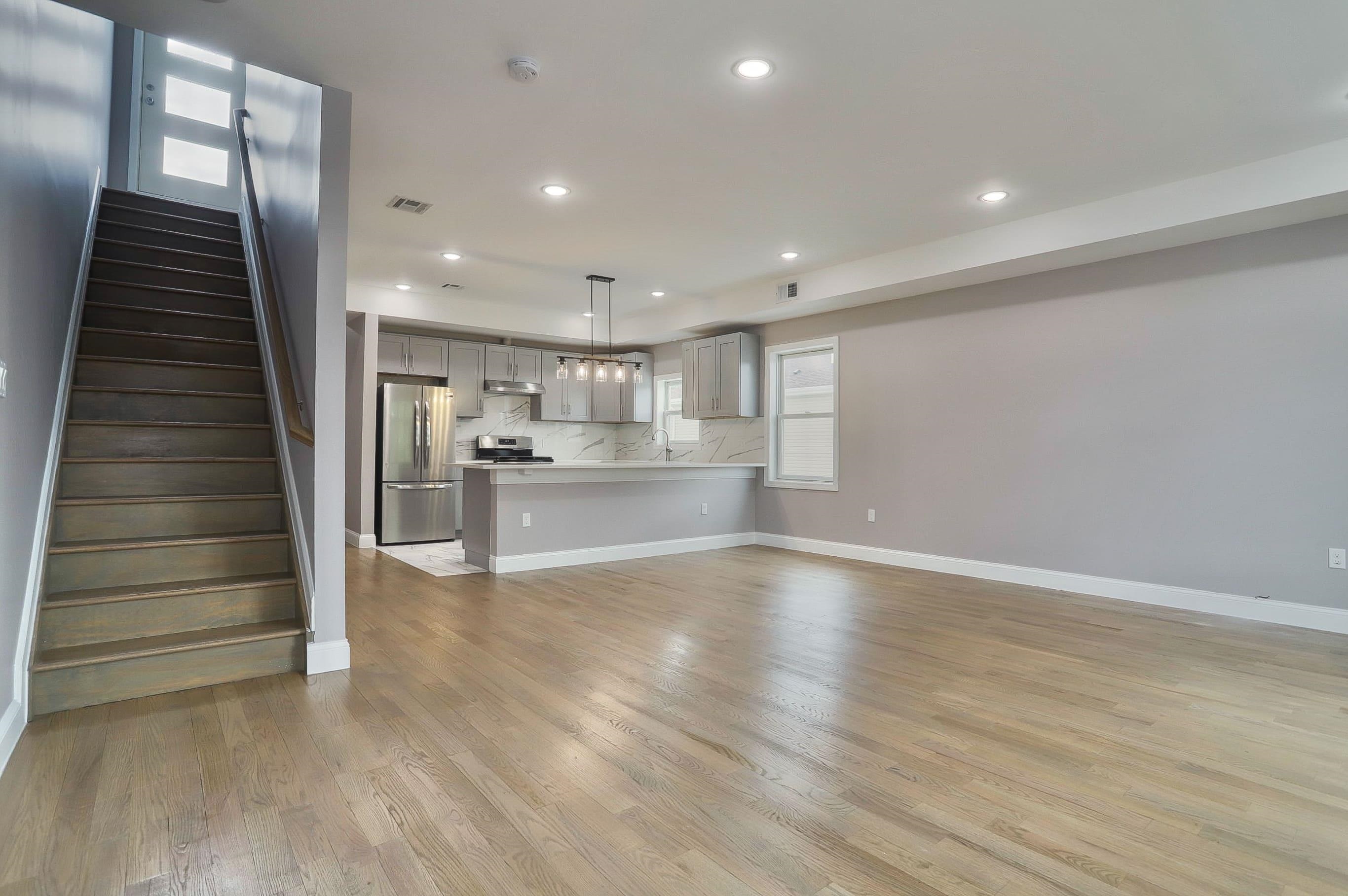 362 VIRGINIA AVE Unit: 2