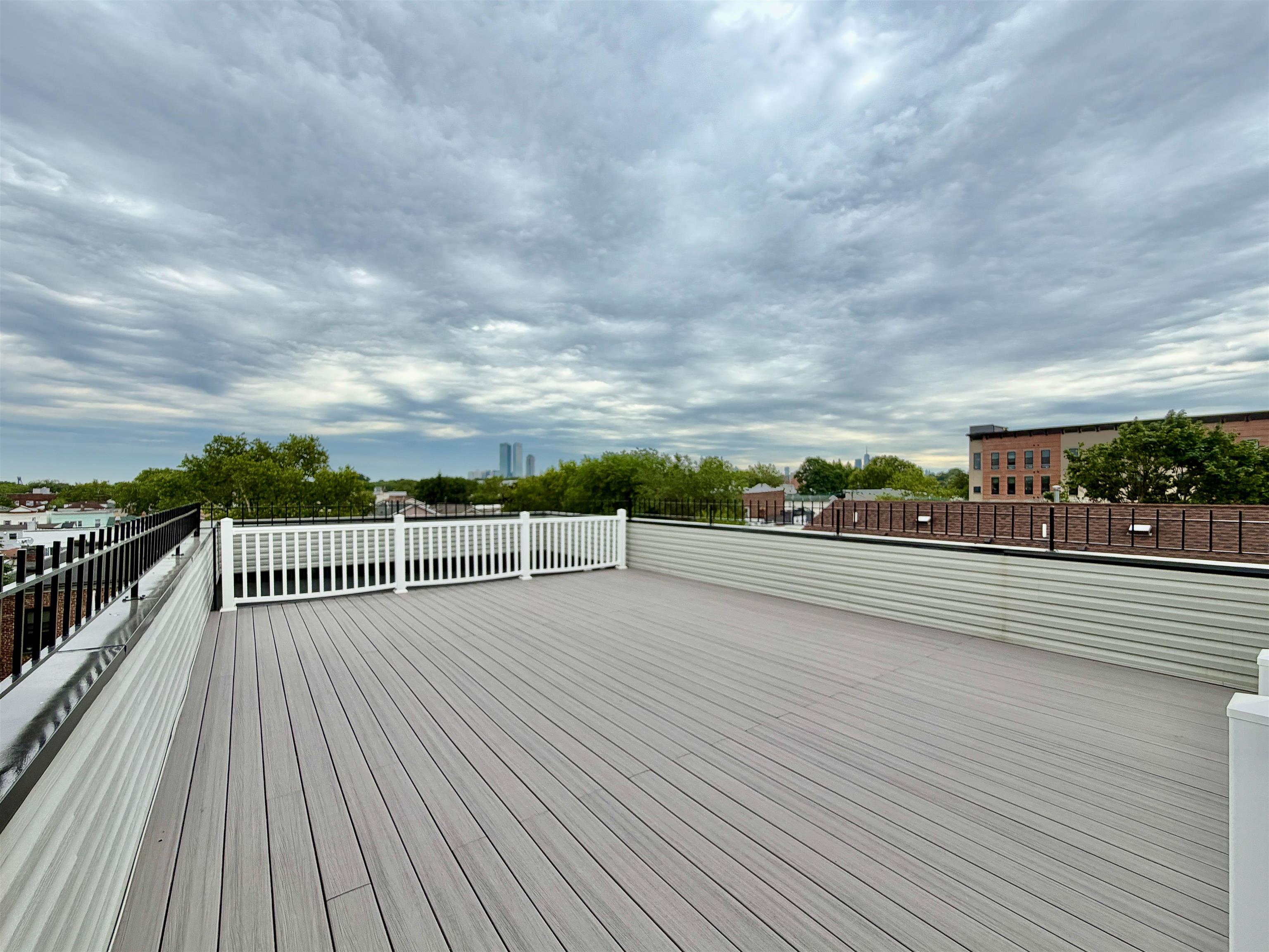 362 VIRGINIA AVE Unit: 2