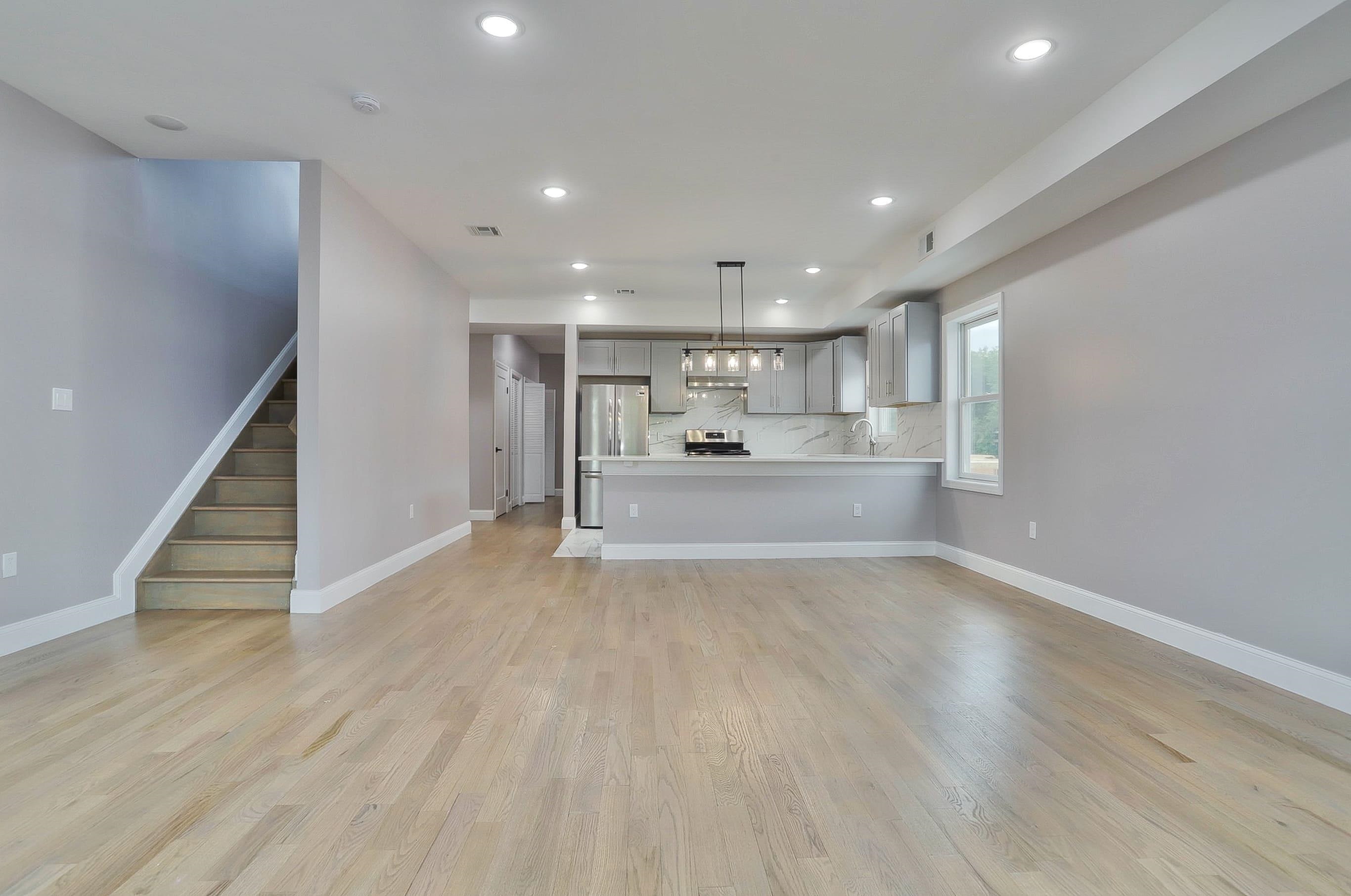 362 VIRGINIA AVE Unit: 2