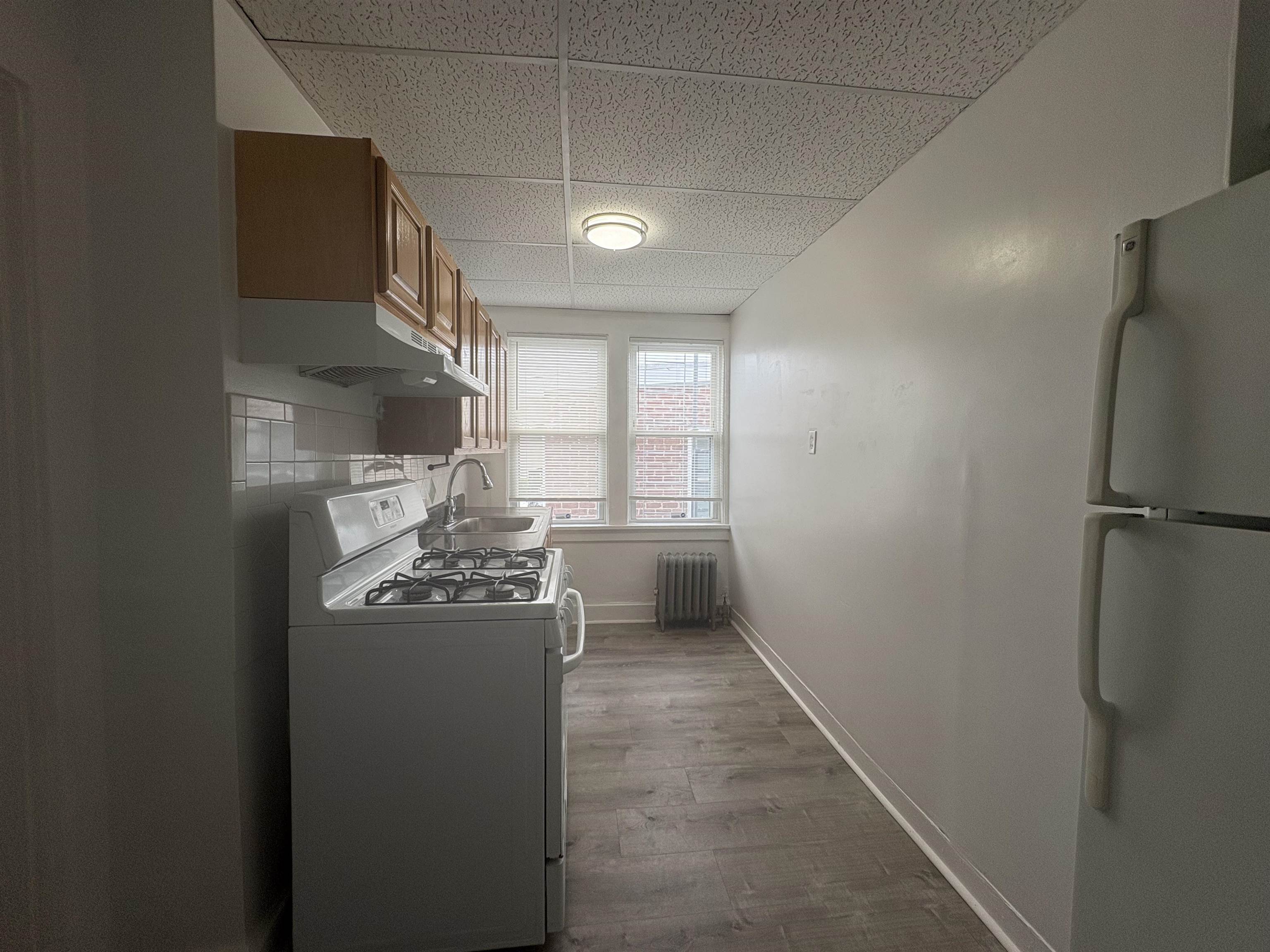 760 FOREST ST Unit: 4