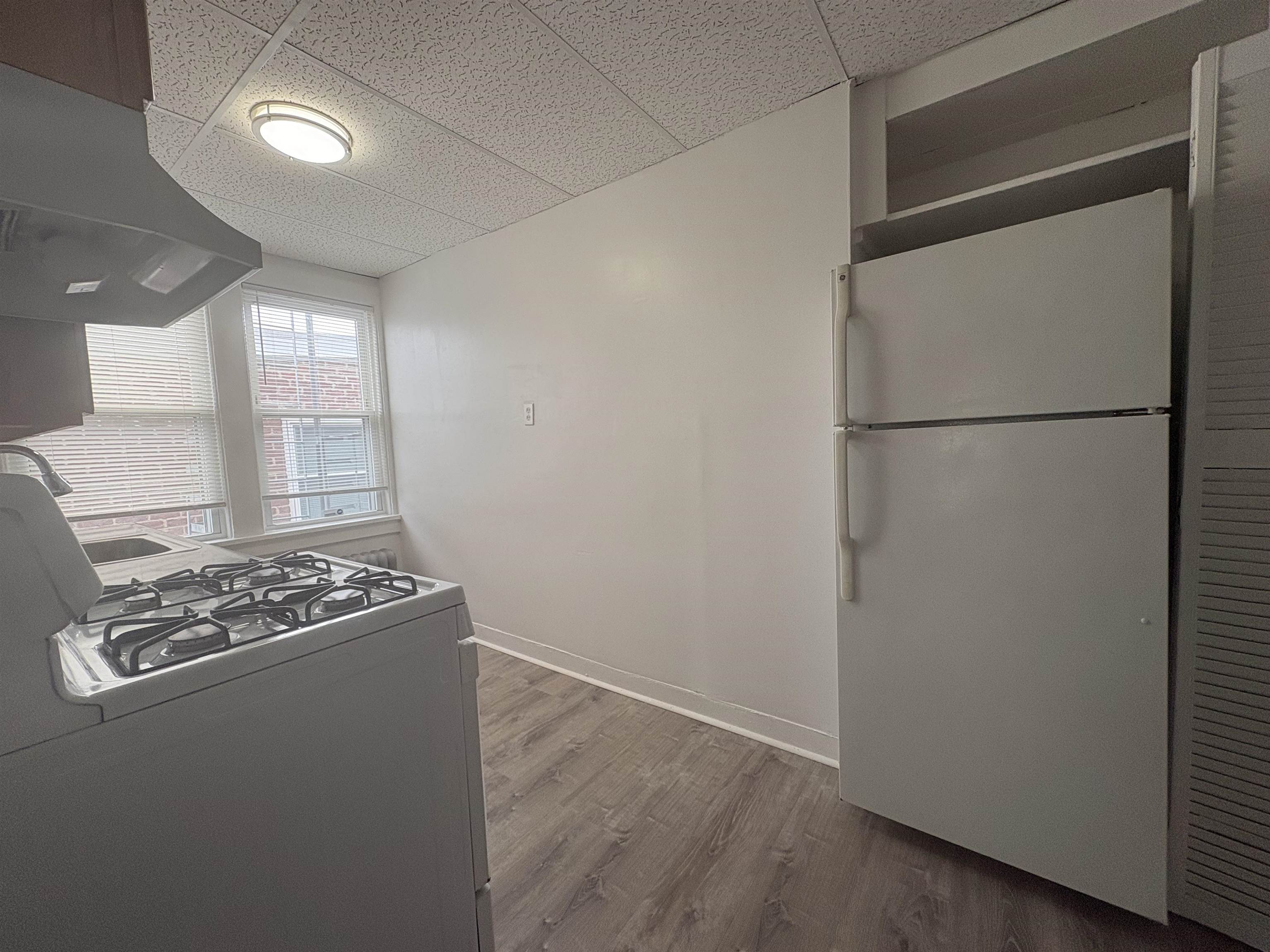 760 FOREST ST Unit: 4