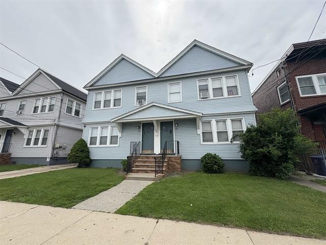 760 FOREST ST Unit: 4