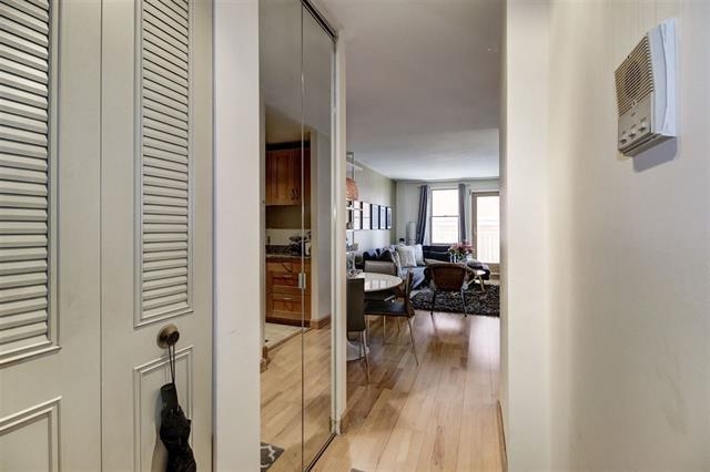 242 BARROW ST Unit: 1D