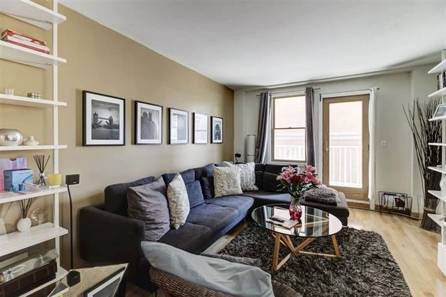 242 BARROW ST Unit: 1D