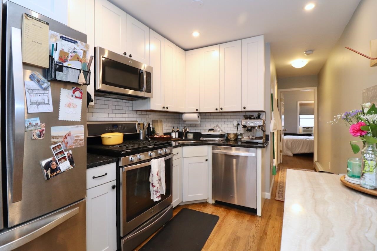 553 JERSEY AVE Unit: 4R