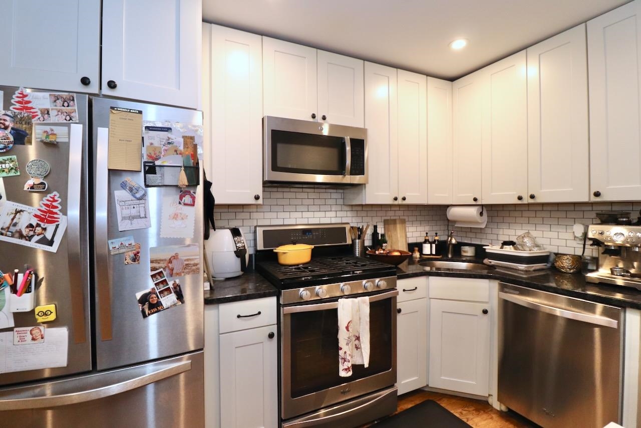 553 JERSEY AVE Unit: 4R
