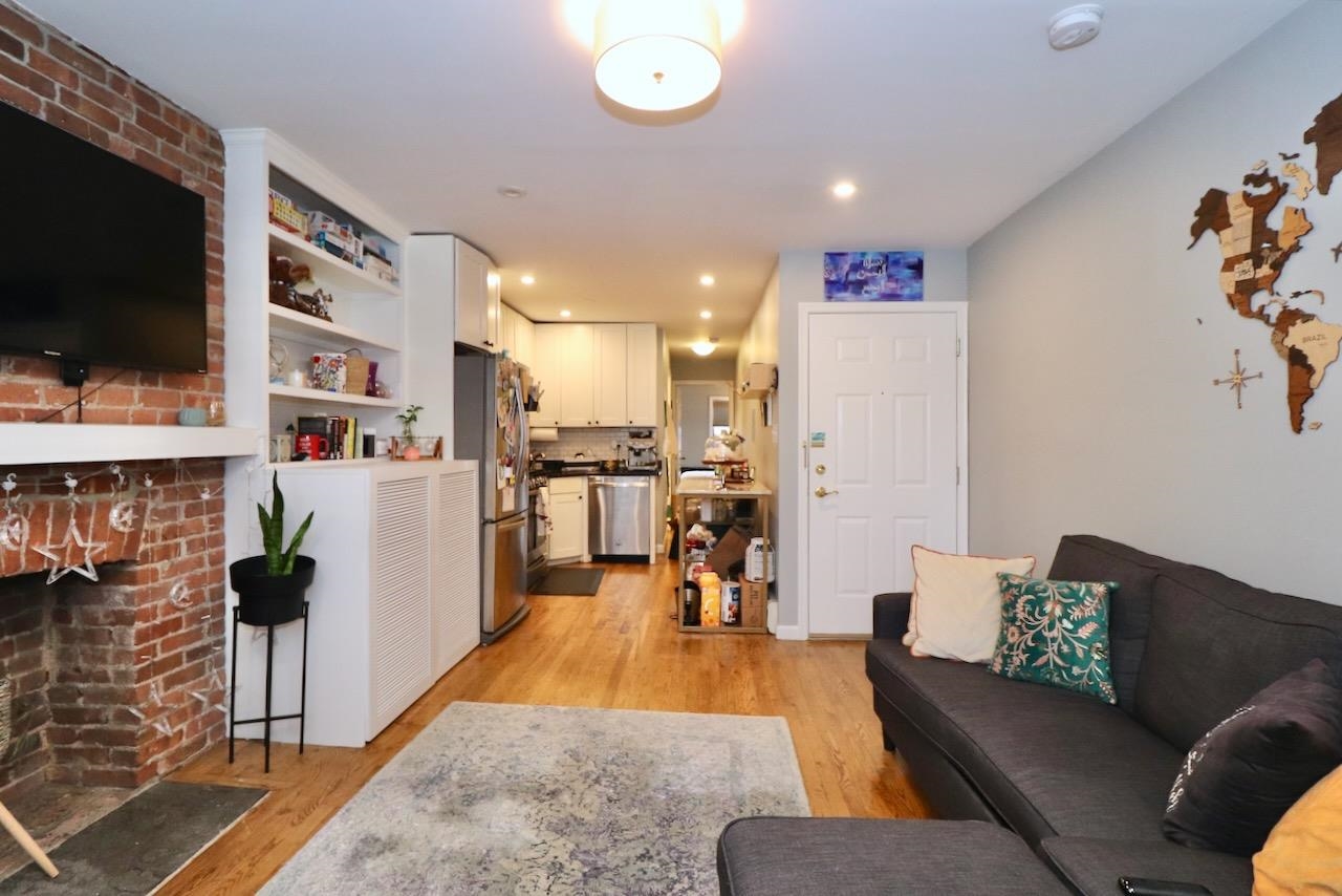 553 JERSEY AVE Unit: 4R