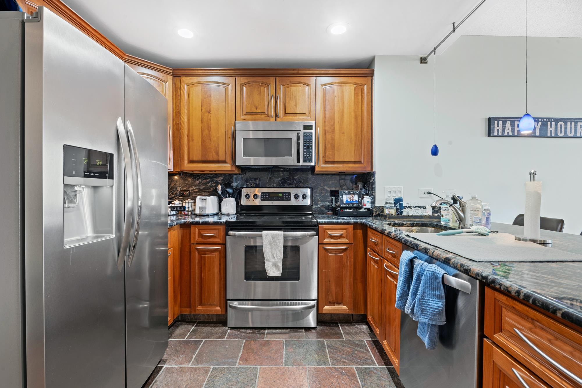 415 NEWARK ST Unit: 7G