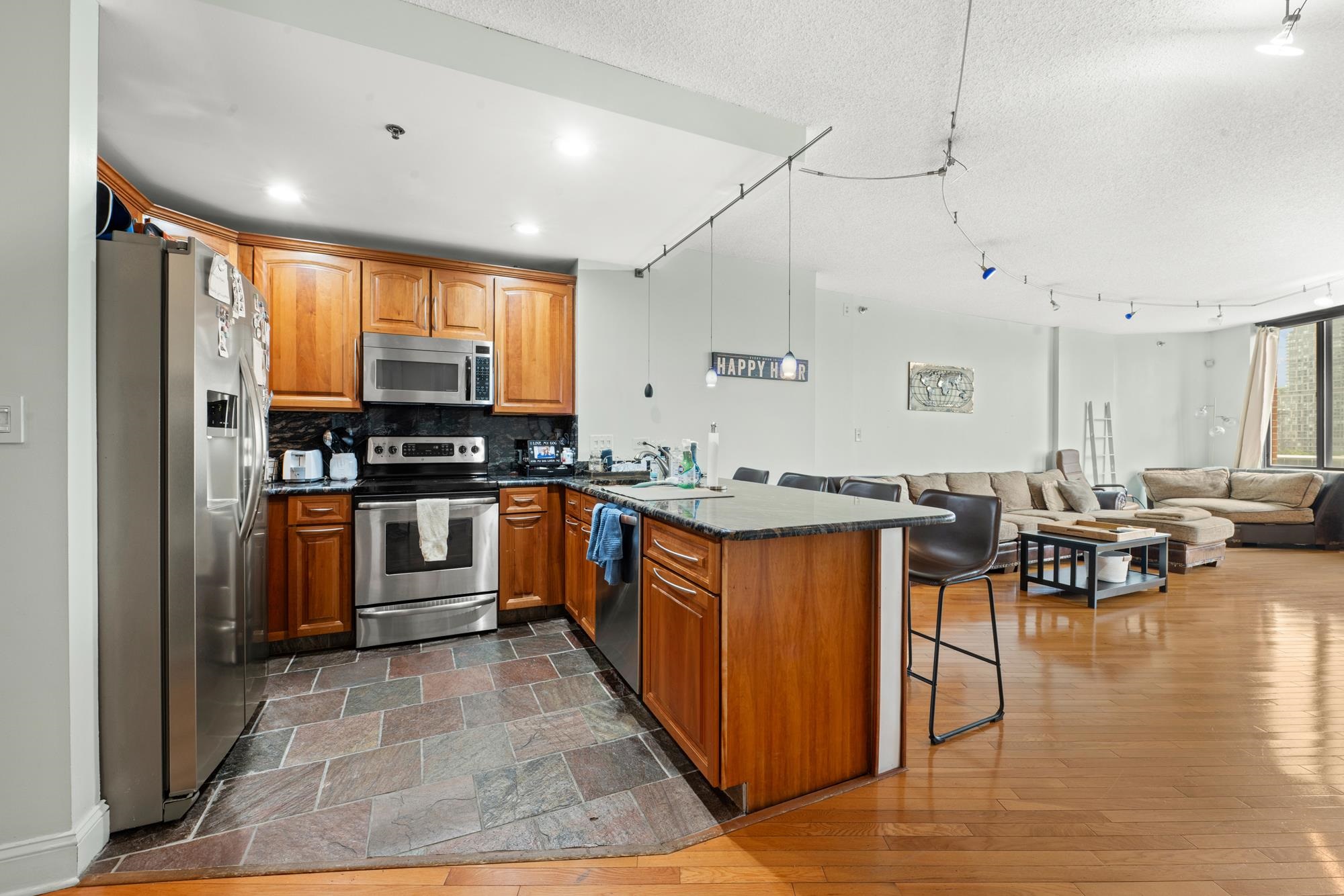 415 NEWARK ST Unit: 7G