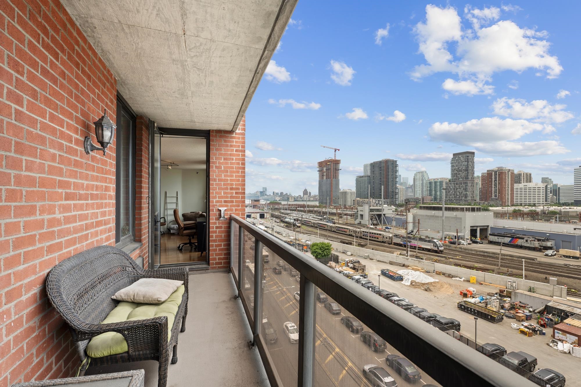 415 NEWARK ST Unit: 7G