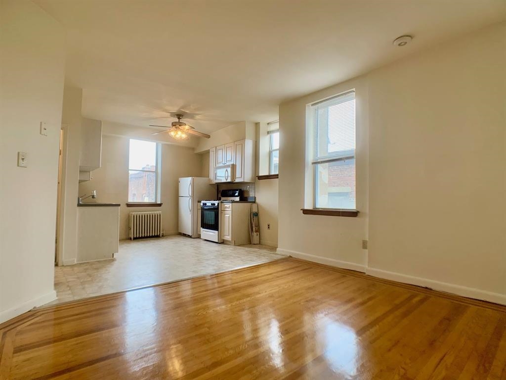 106 11TH ST Unit: 16