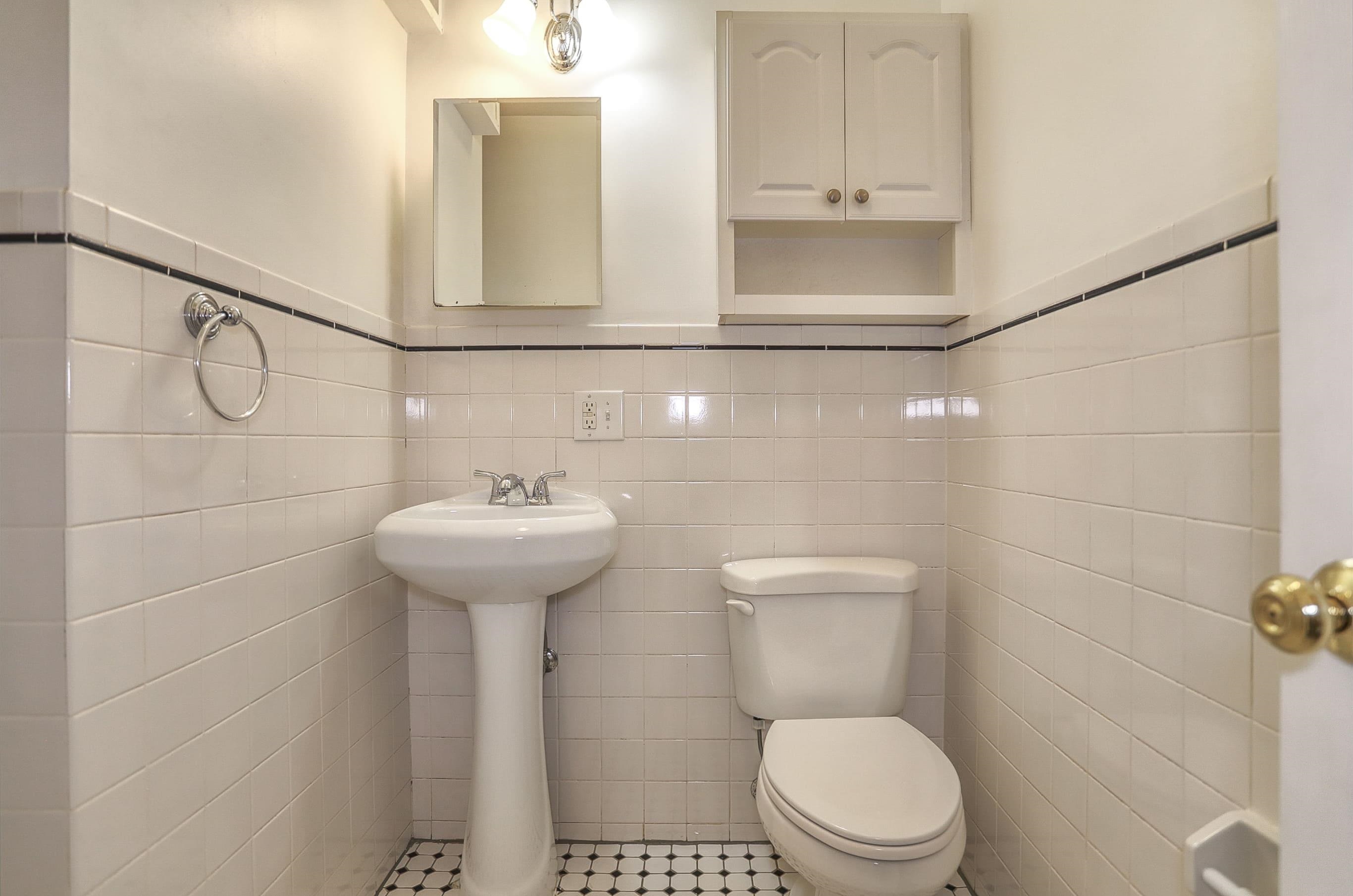 273 WEBSTER AVE Unit: 3