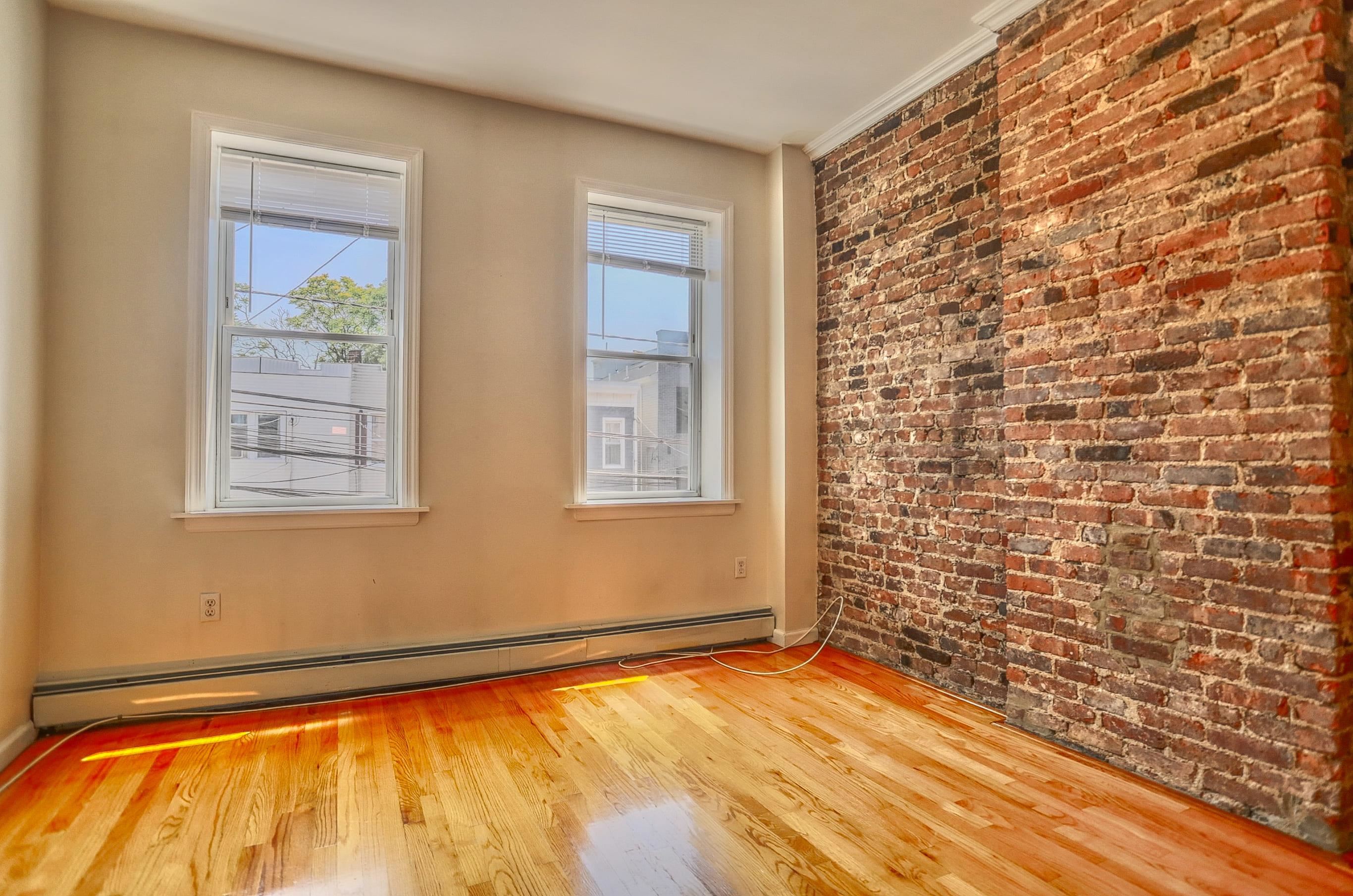 273 WEBSTER AVE Unit: 3
