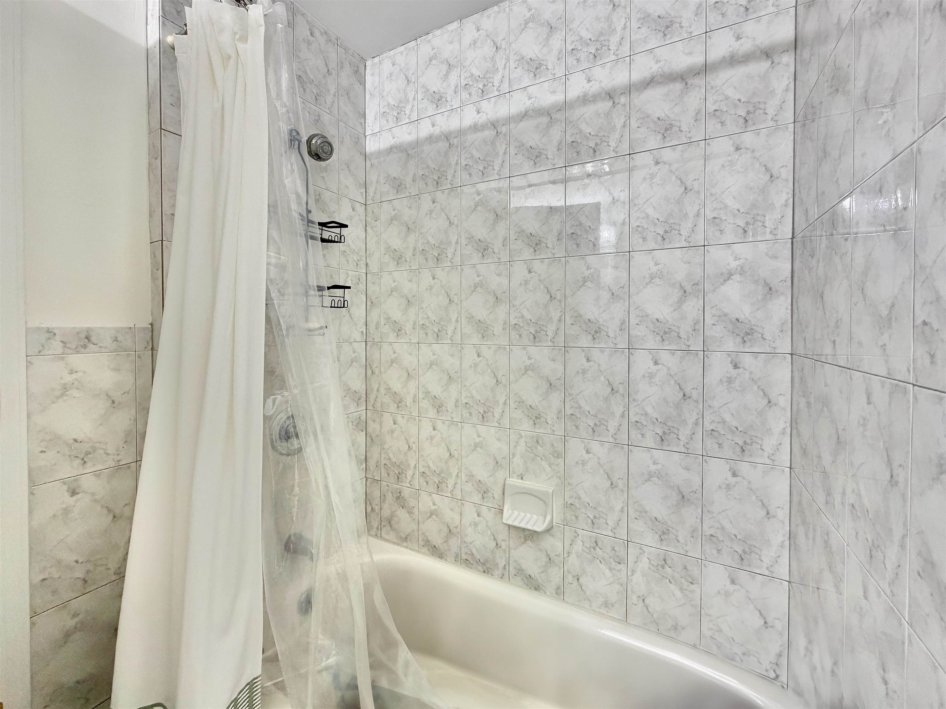 205-207 MADISON ST Unit: 2B