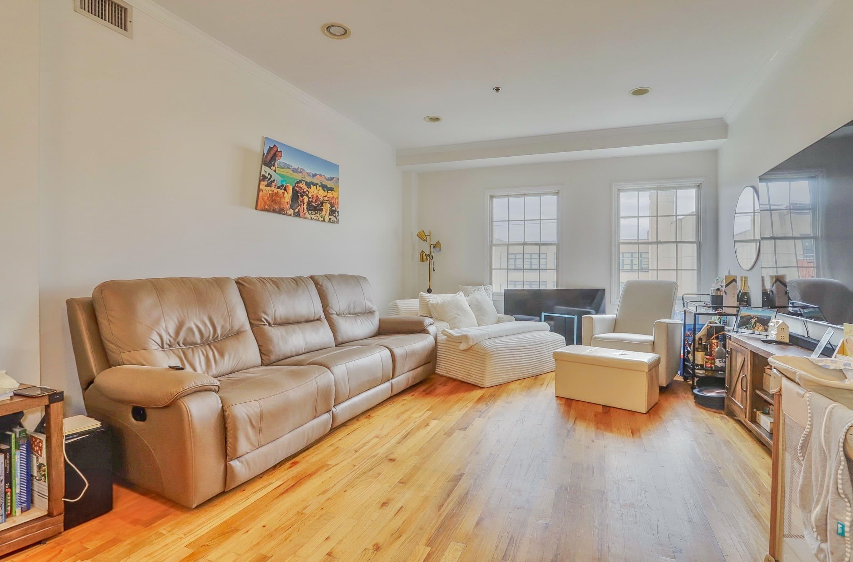 205-207 MADISON ST Unit: 2B