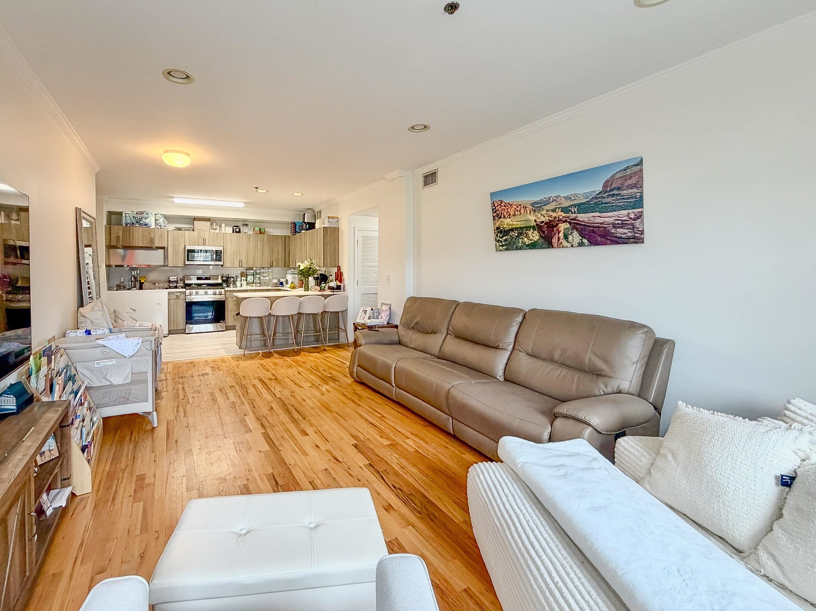 205-207 MADISON ST Unit: 2B
