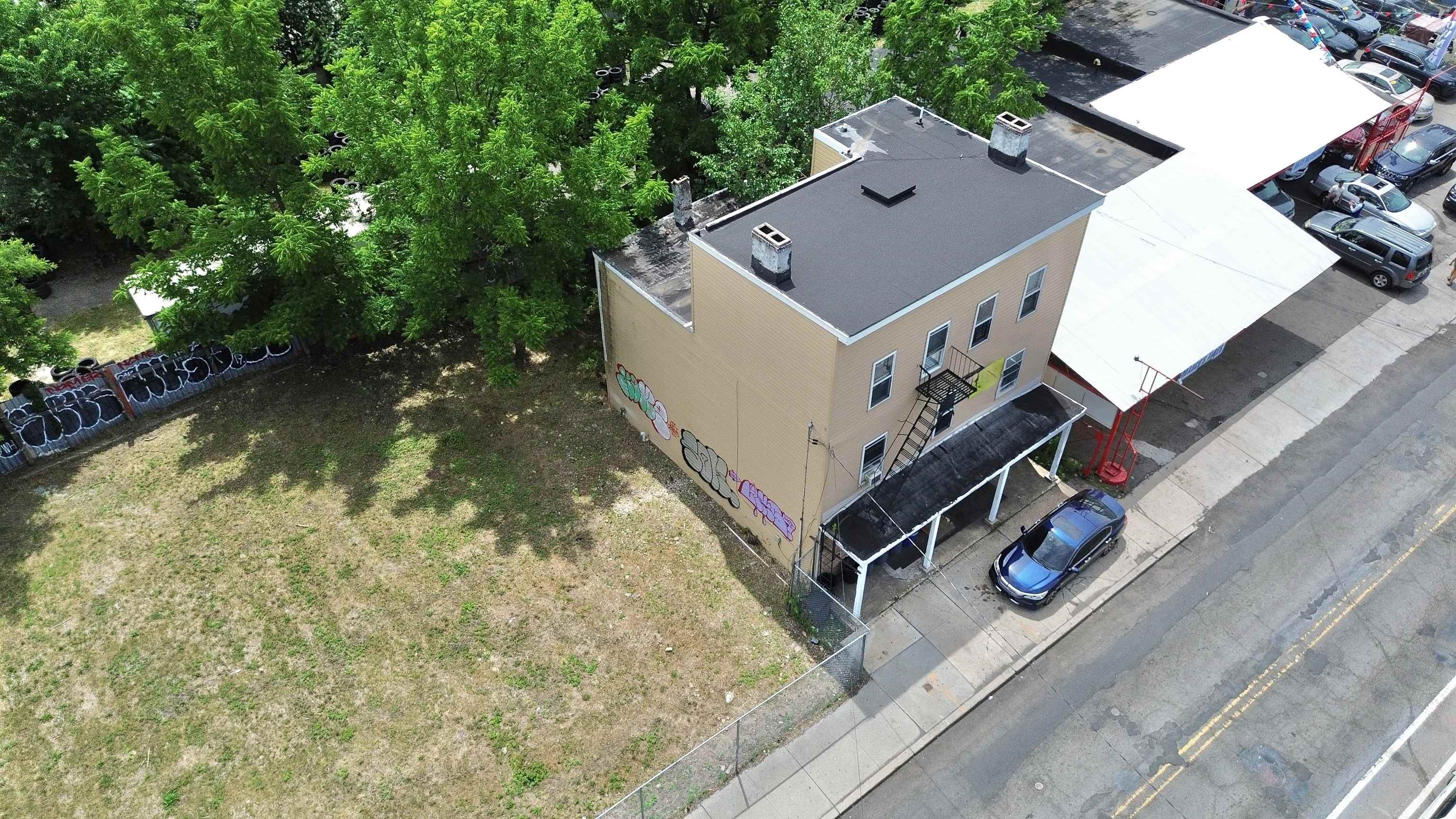 1052 GARFIELD AVE