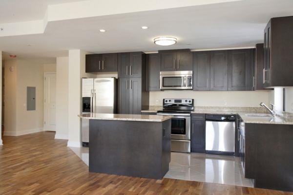 29 1ST ST Unit: 807