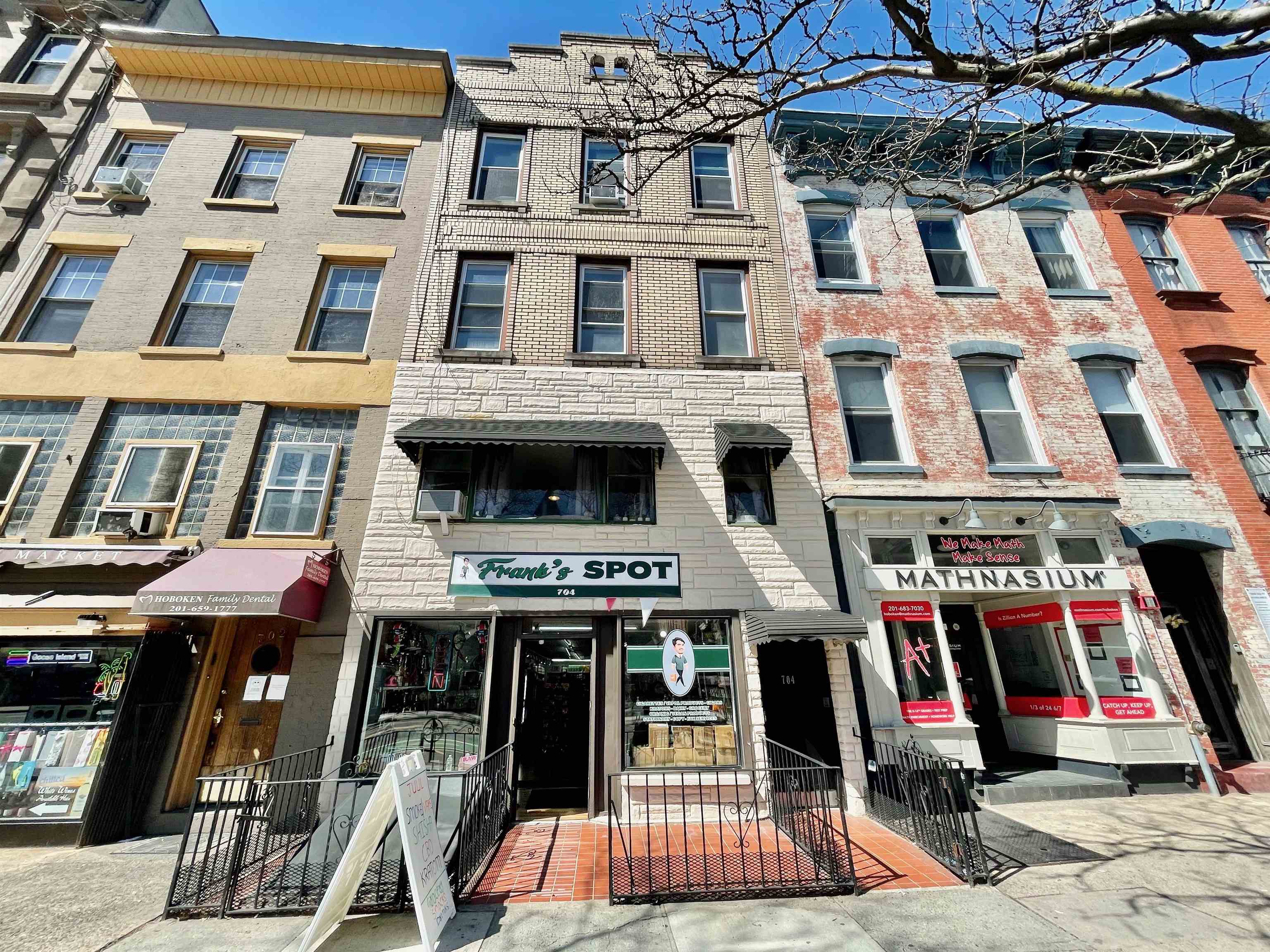 704 WASHINGTON ST Unit: 3