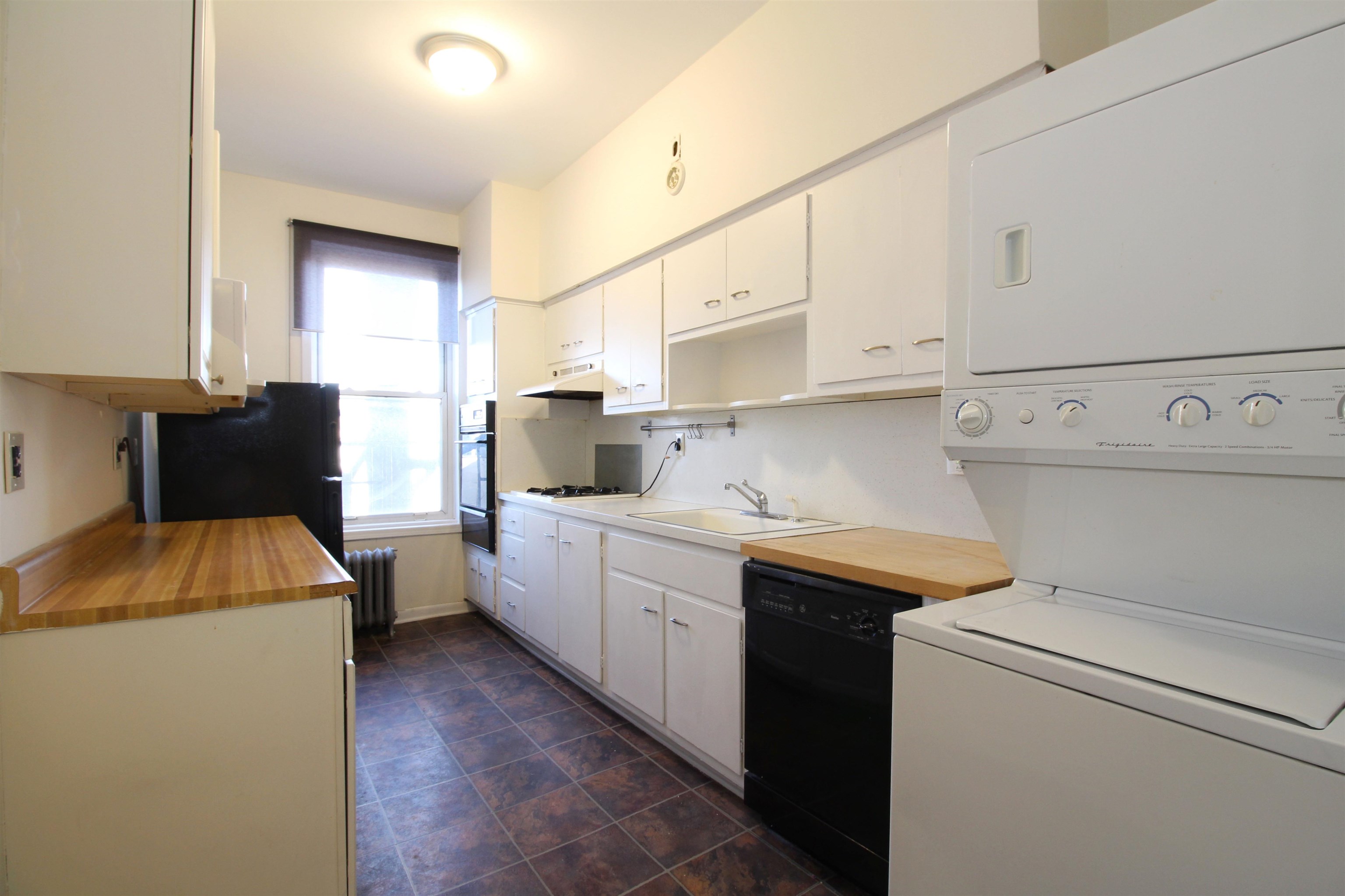 704 WASHINGTON ST Unit: 3