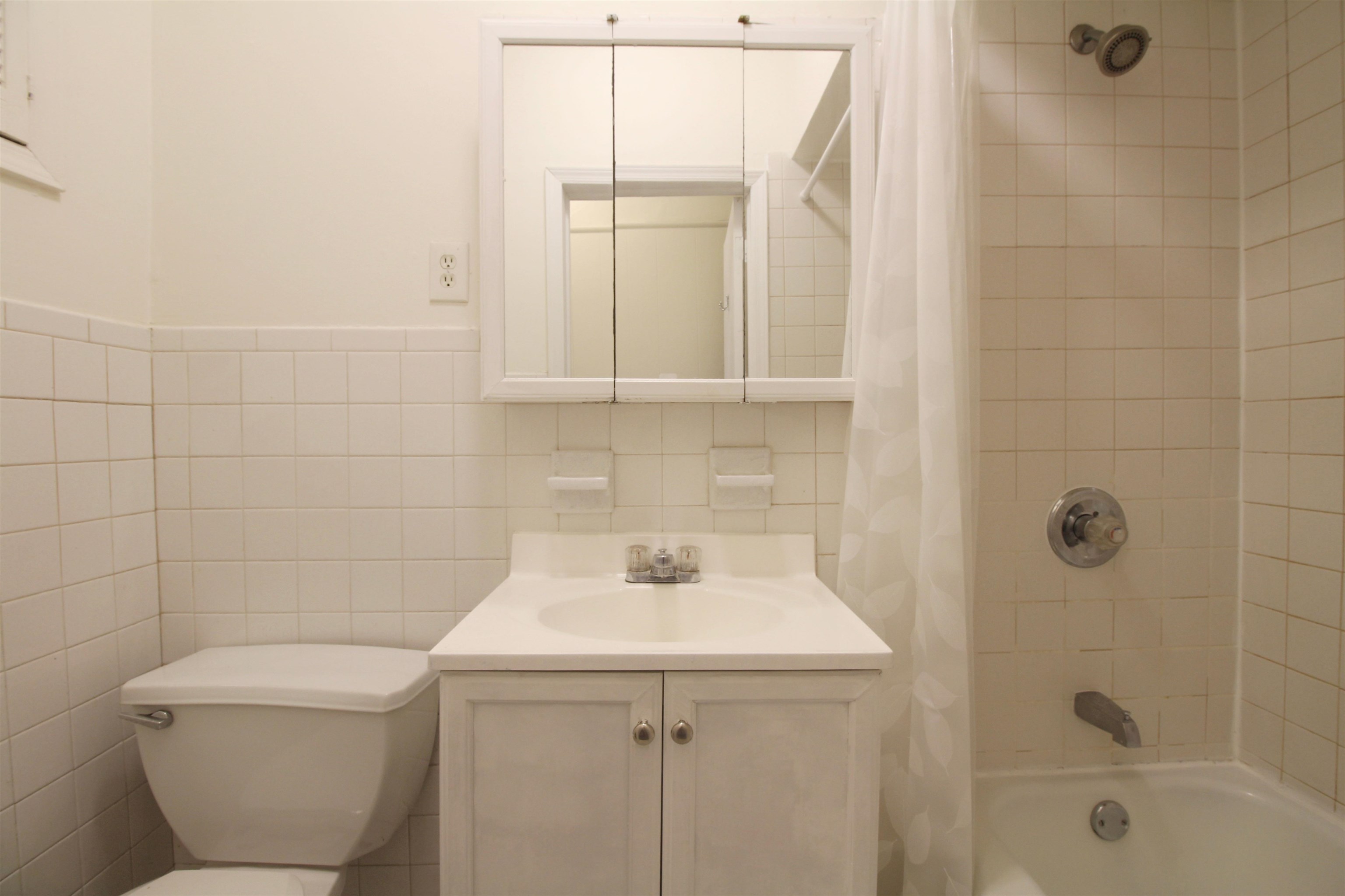 704 WASHINGTON ST Unit: 3