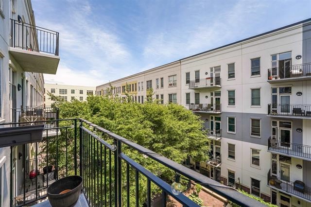 1100 ADAMS ST Unit: 513