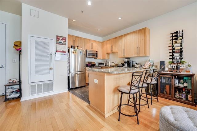 1100 ADAMS ST Unit: 513